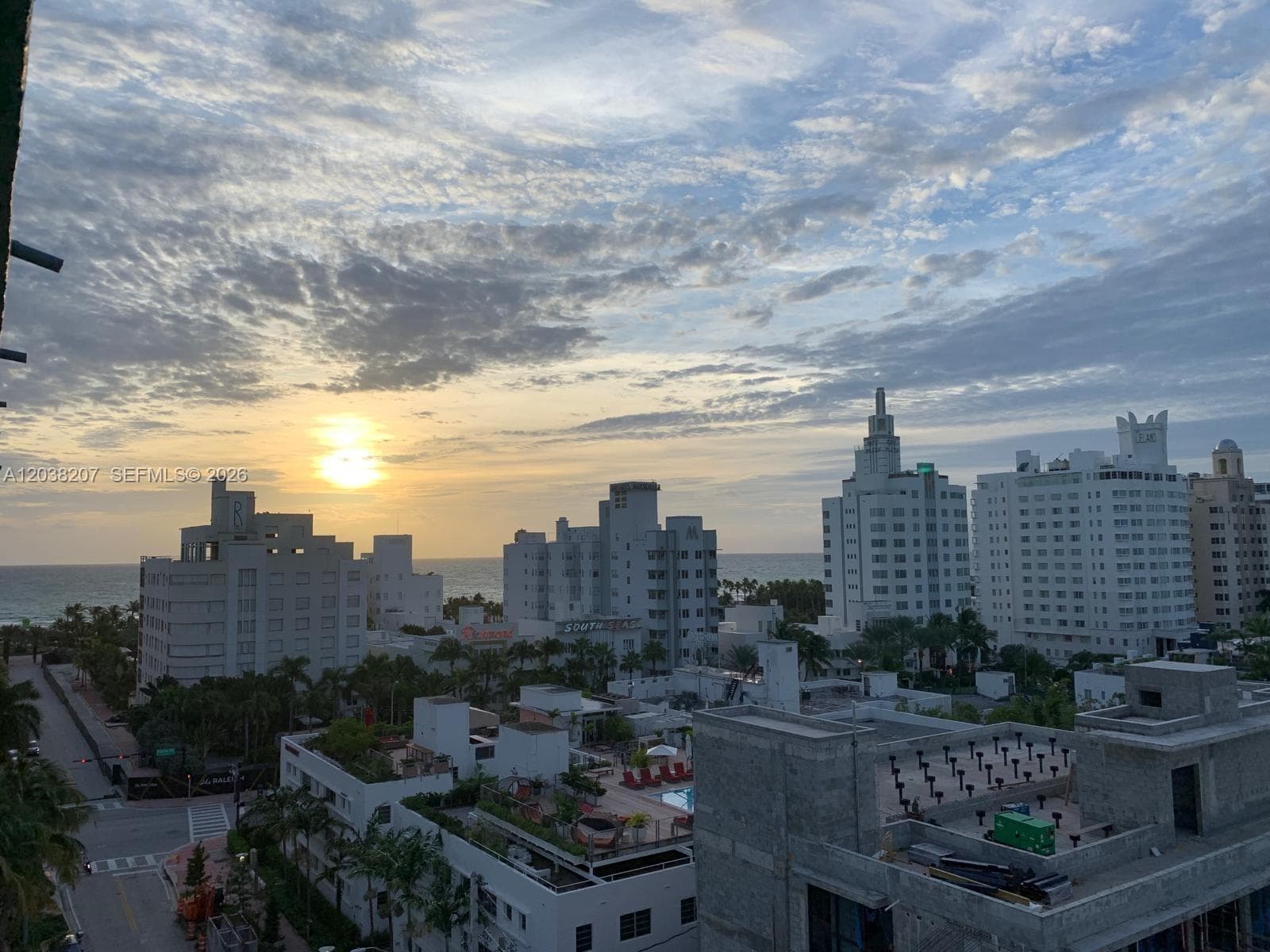 A12038207 — Miami Beach