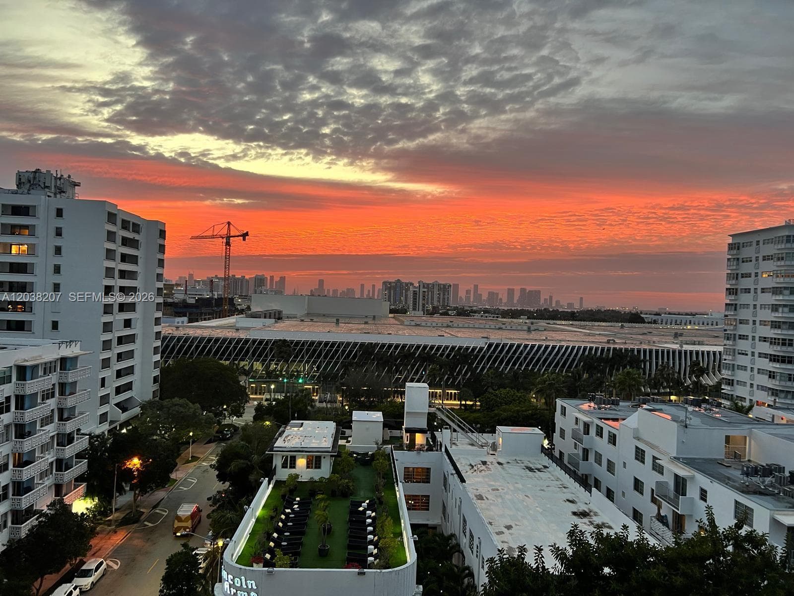 A12038207 — Miami Beach — 15
