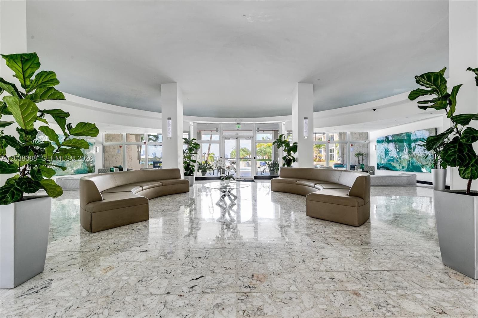 A12038388 — Miami Beach — 6