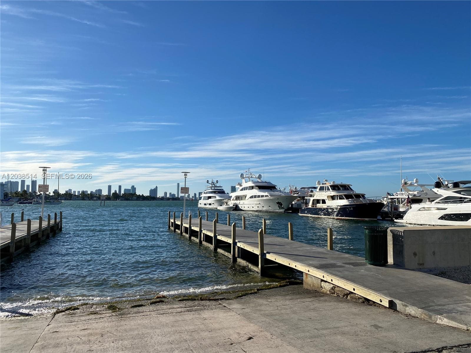 A12038514 — Miami Beach — 16