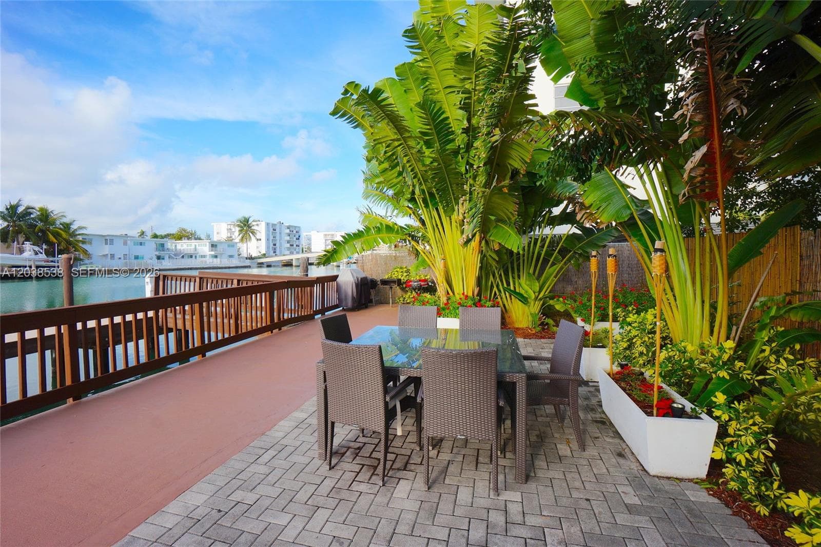 A12038538 — Miami Beach — 5