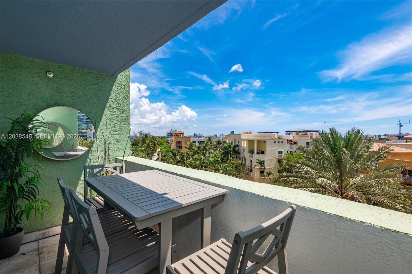 A12038548 — Miami Beach — 23