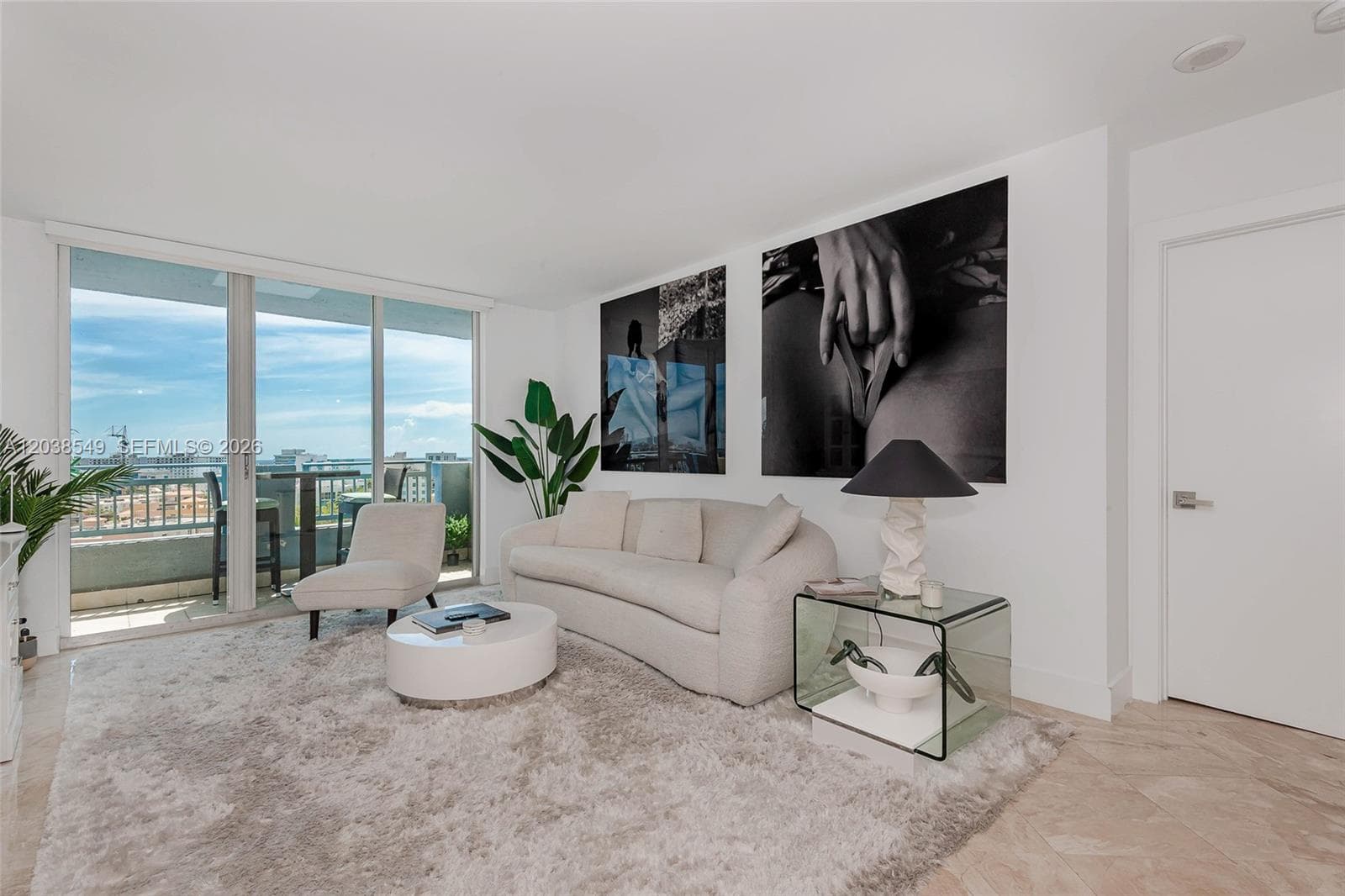A12038549 — Miami Beach — 5