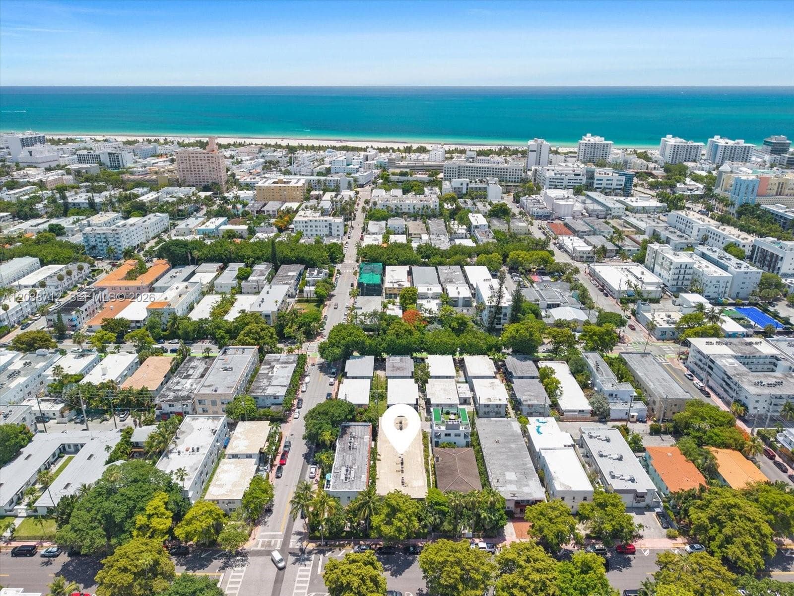 A12038712 — Miami Beach — 19