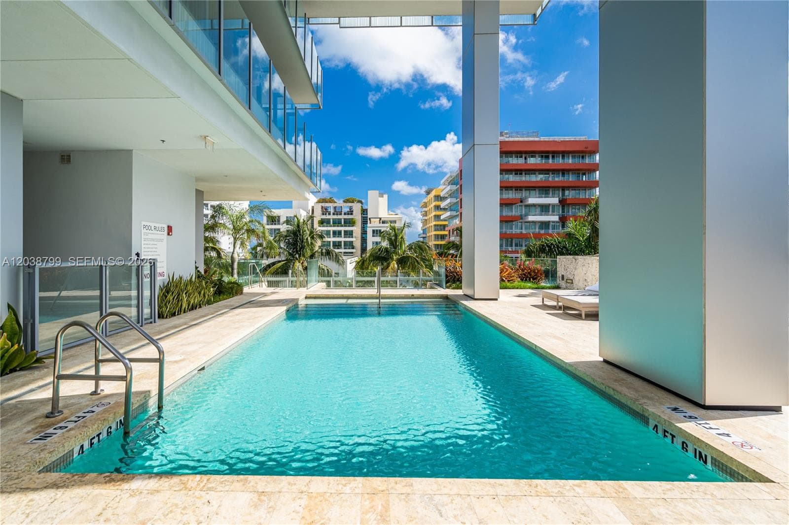 A12038799 — Miami Beach — 47