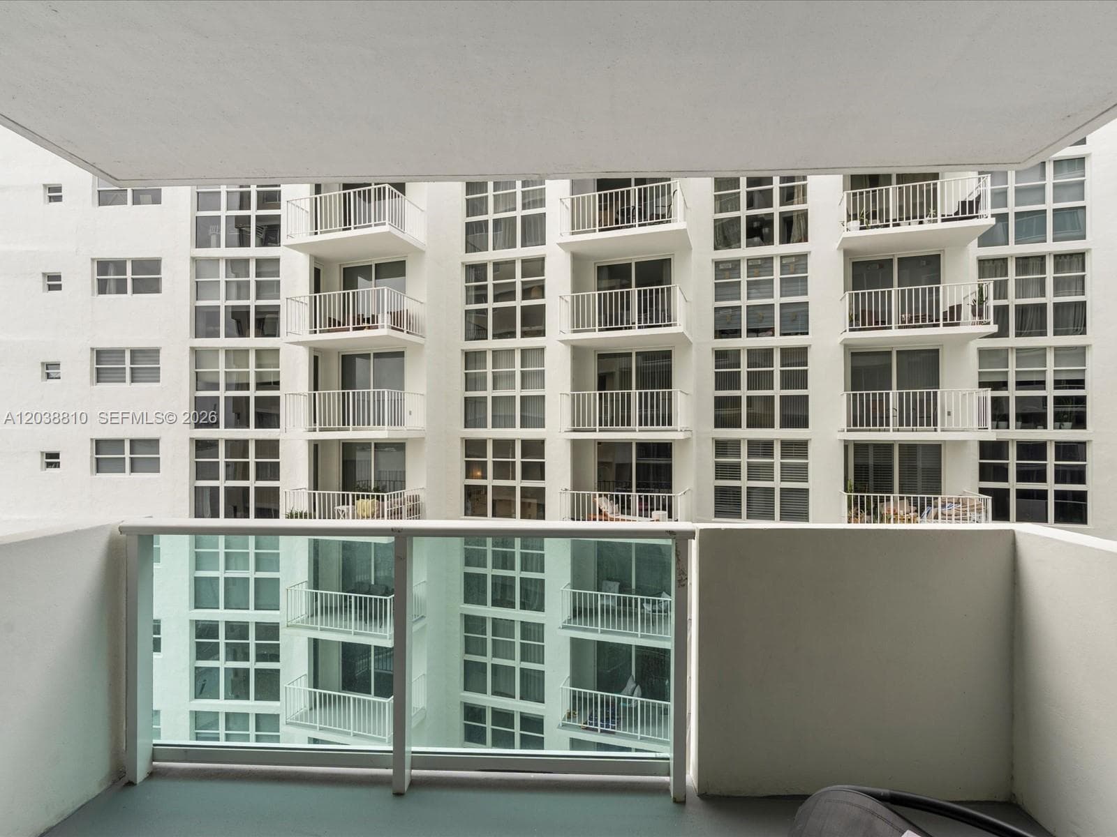A12038810 — Miami Beach — 22
