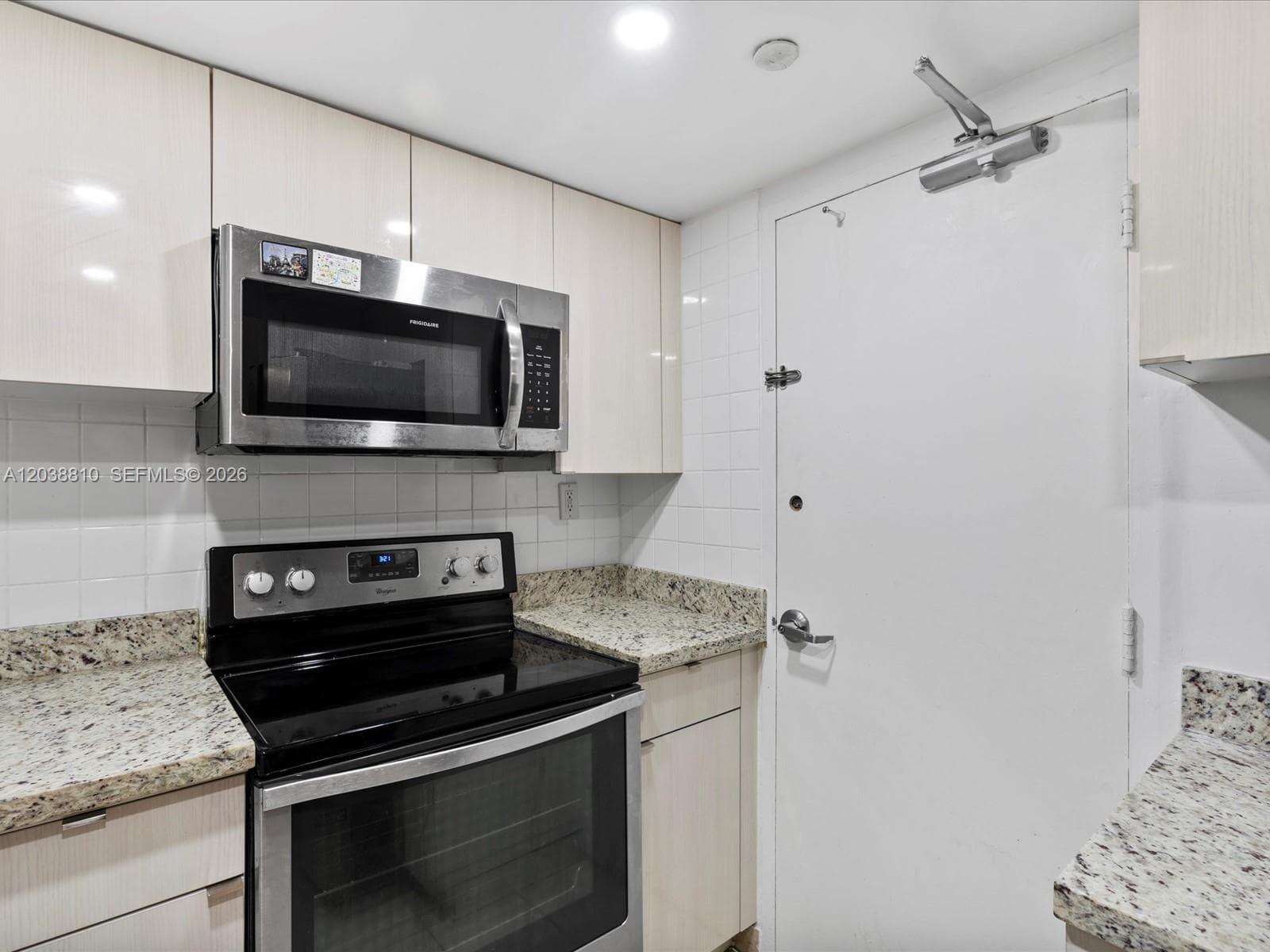 A12038810 — Miami Beach — 11