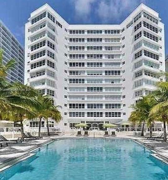 A12038834 — Miami Beach