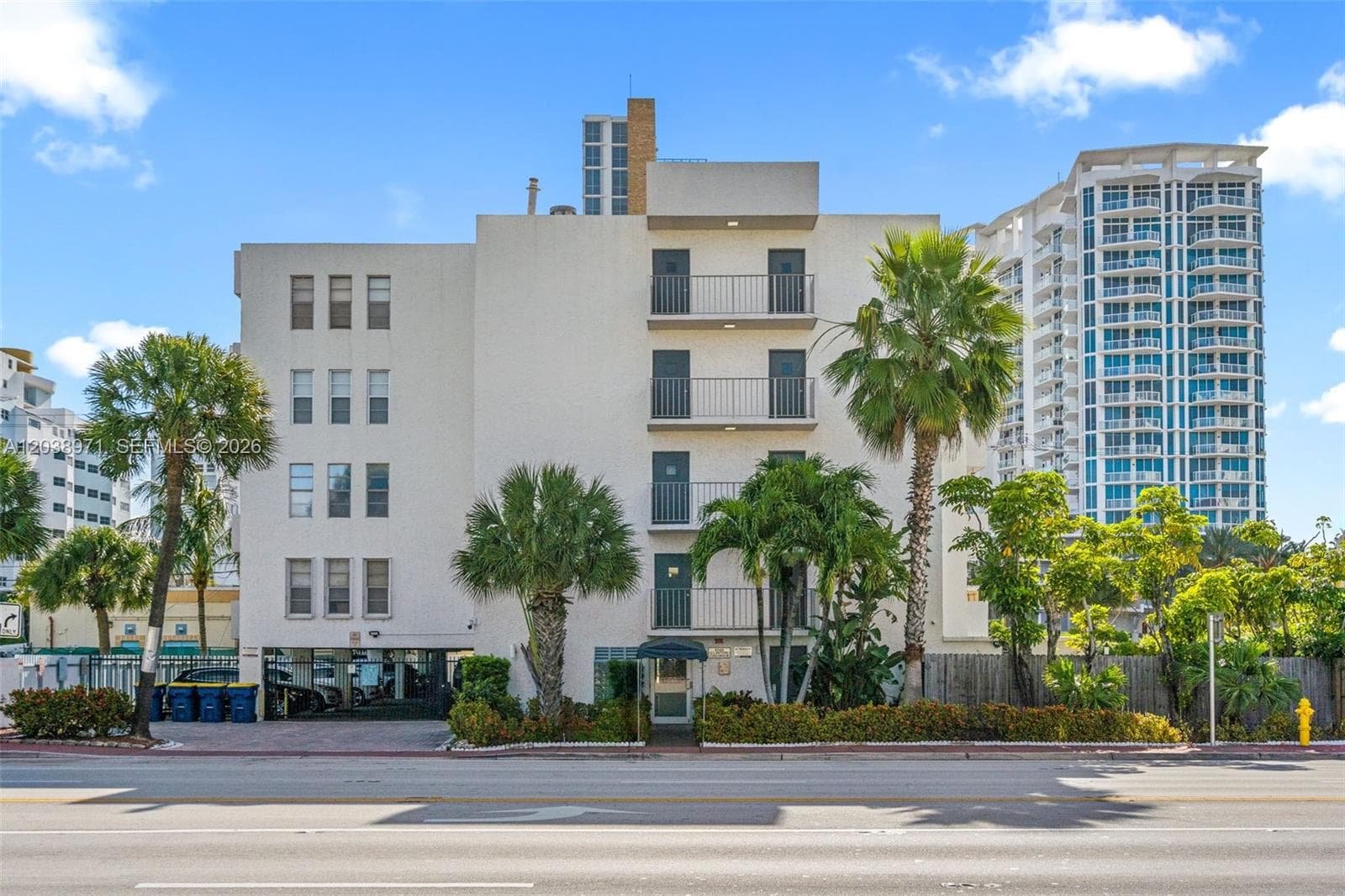 A12038971 — Miami Beach — 21