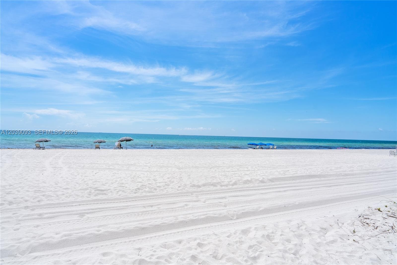 A12039093 — Miami Beach — 12