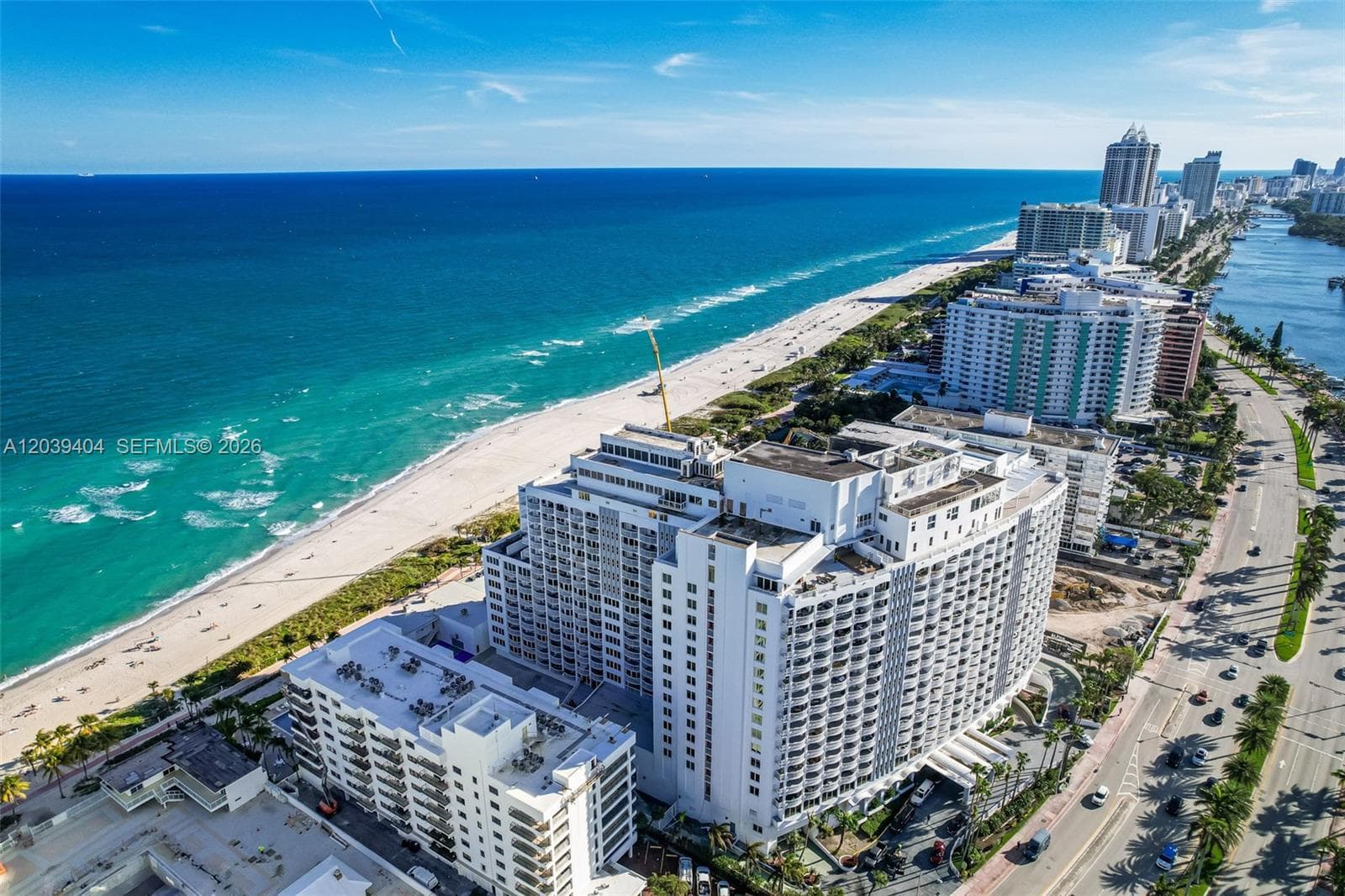 A12039404 — Miami Beach — 2