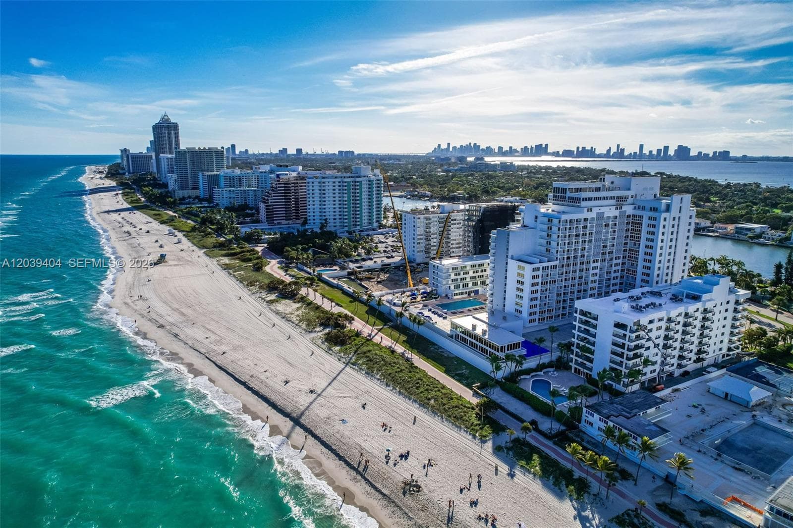 A12039404 — Miami Beach — 37