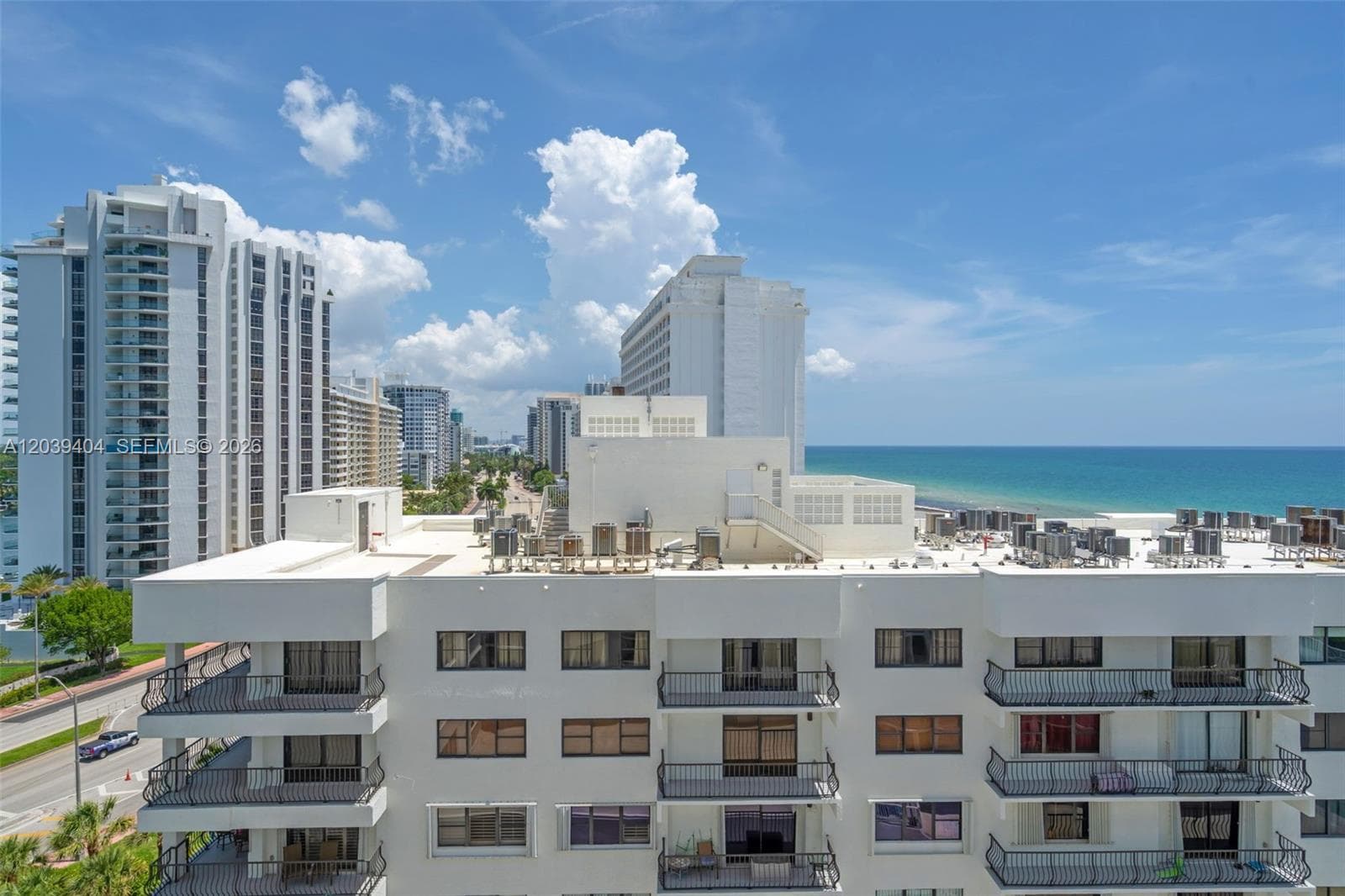 A12039404 — Miami Beach — 21
