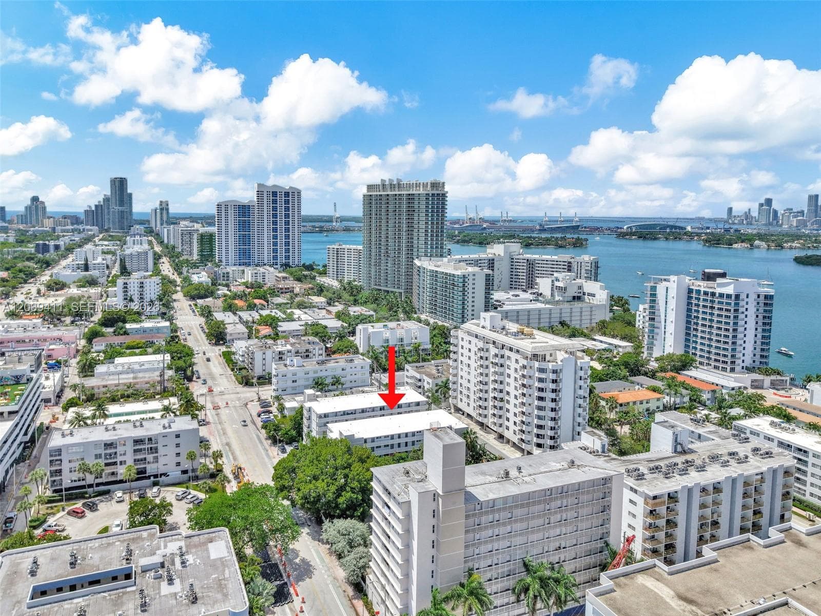 A12039411 — Miami Beach — 37