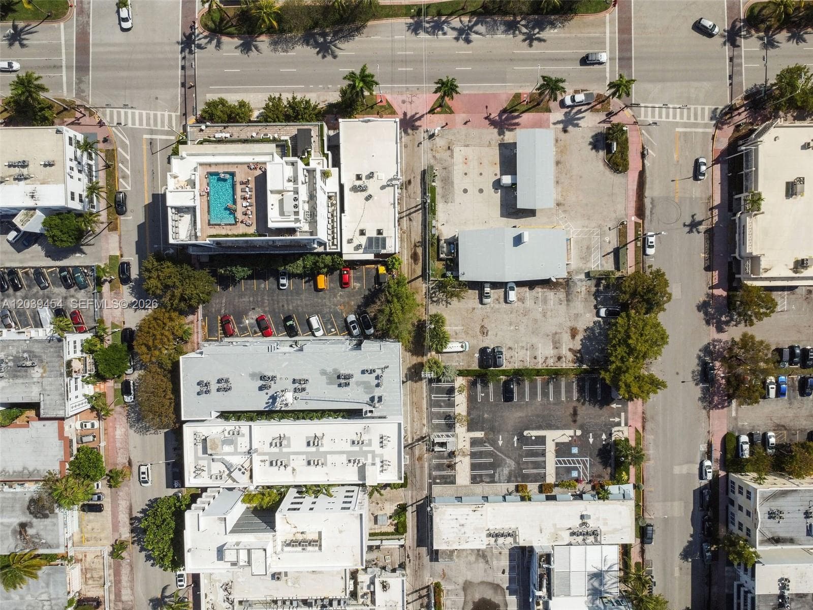 A12039454 — Miami Beach — 35
