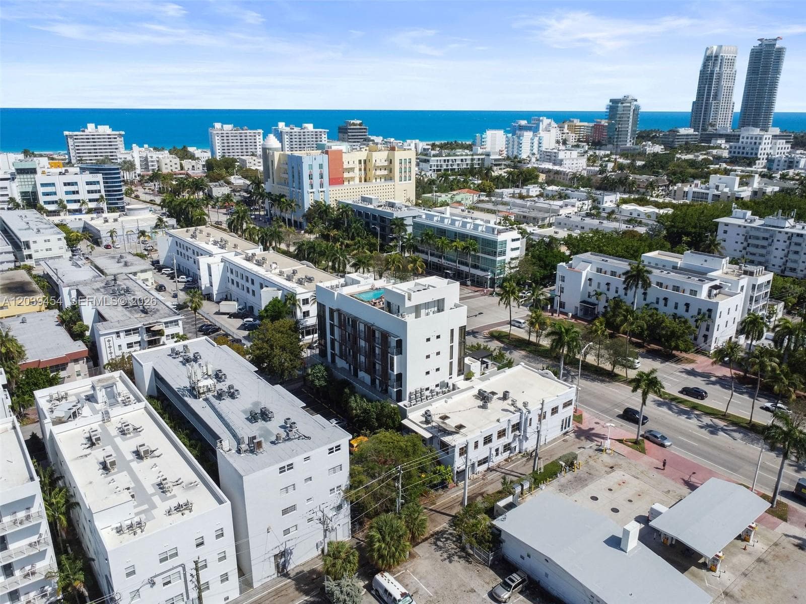 A12039454 — Miami Beach — 29