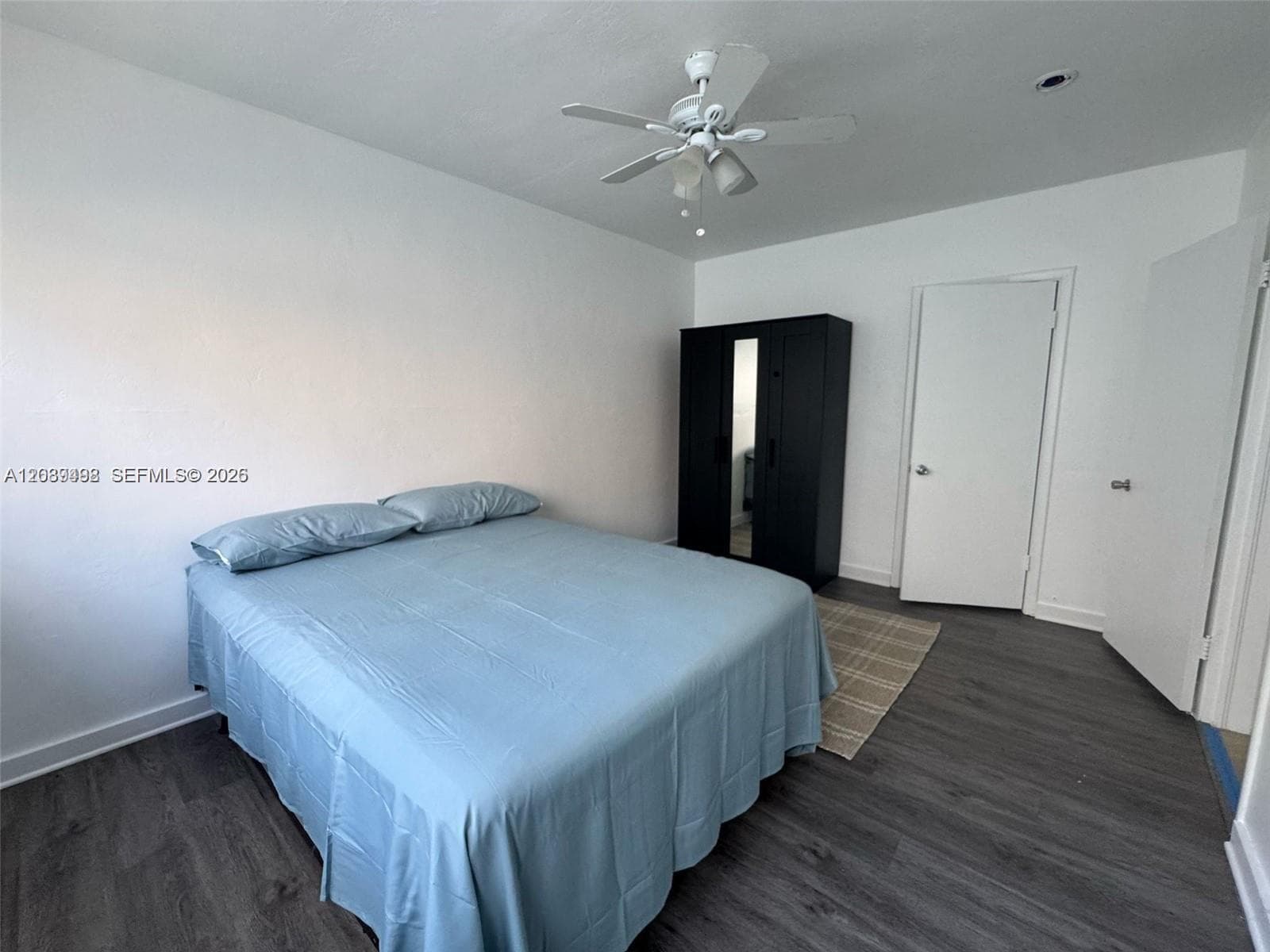 A12039498 — Miami Beach — 23