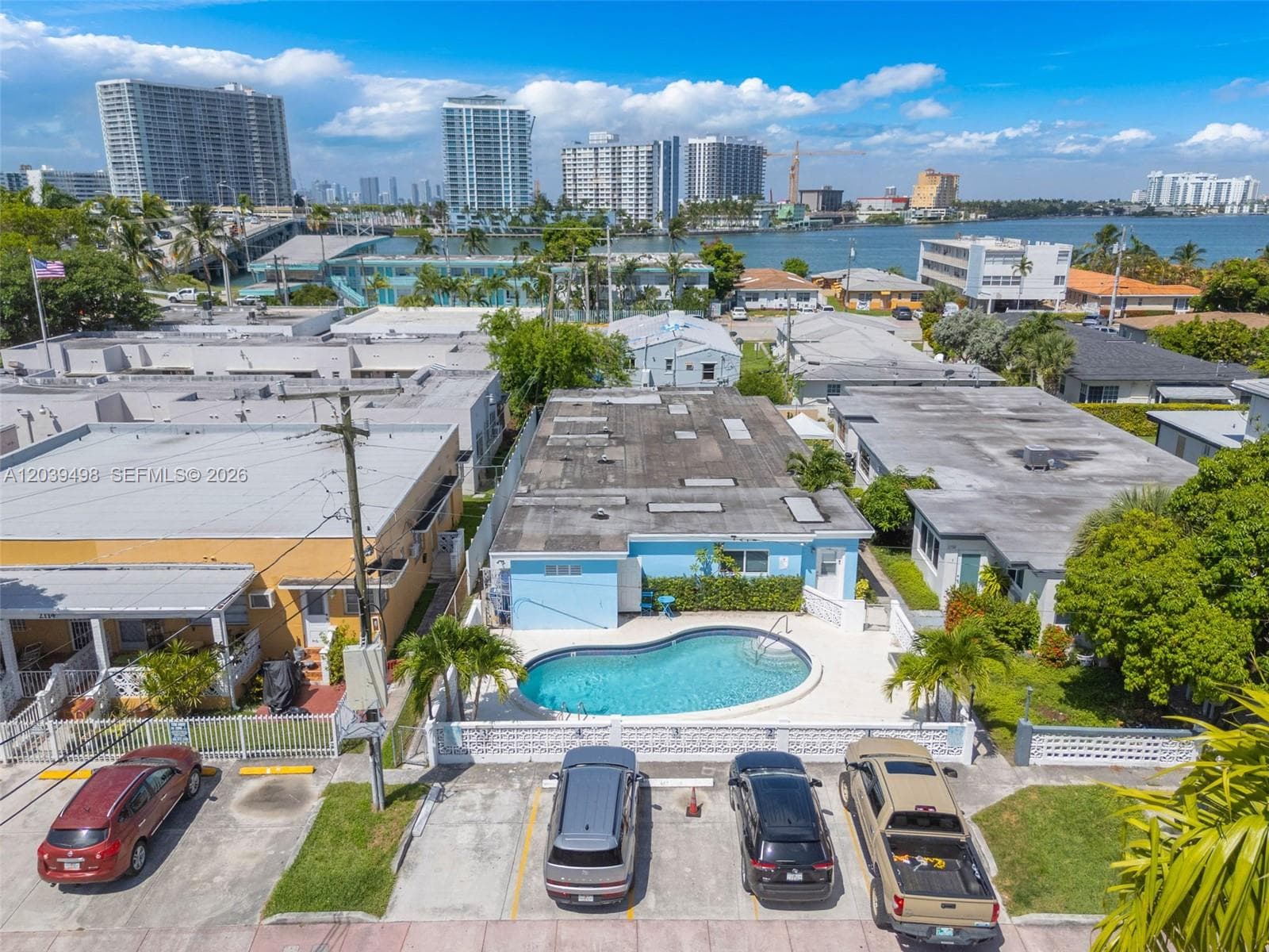 A12039498 — Miami Beach — 28