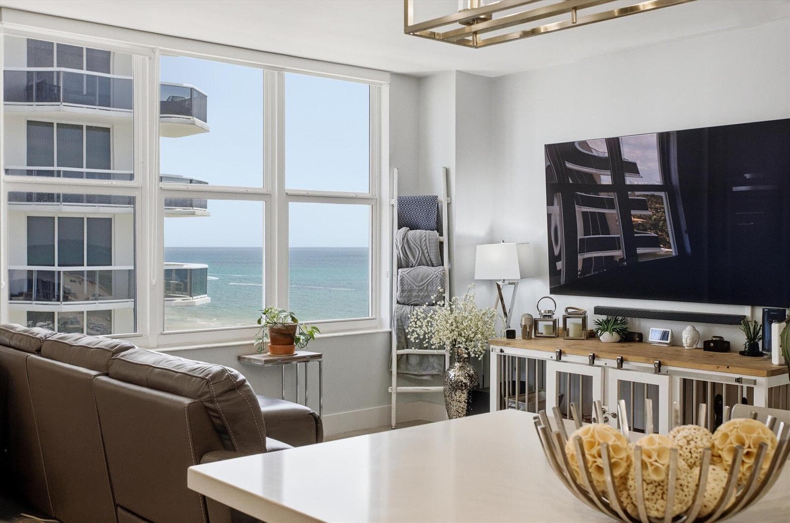 B26042724 — Miami Beach — 7