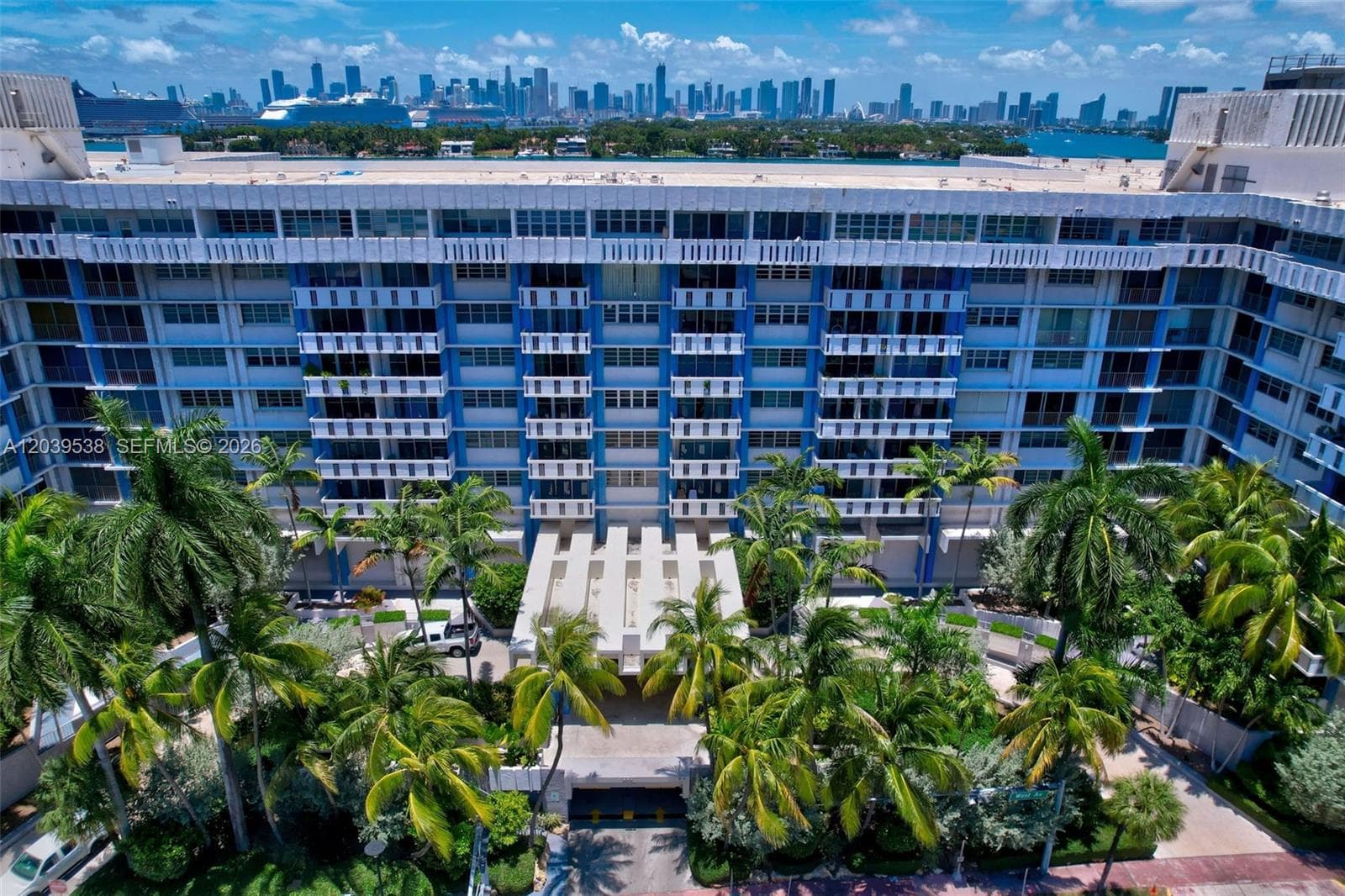 A12039538 — Miami Beach — 56