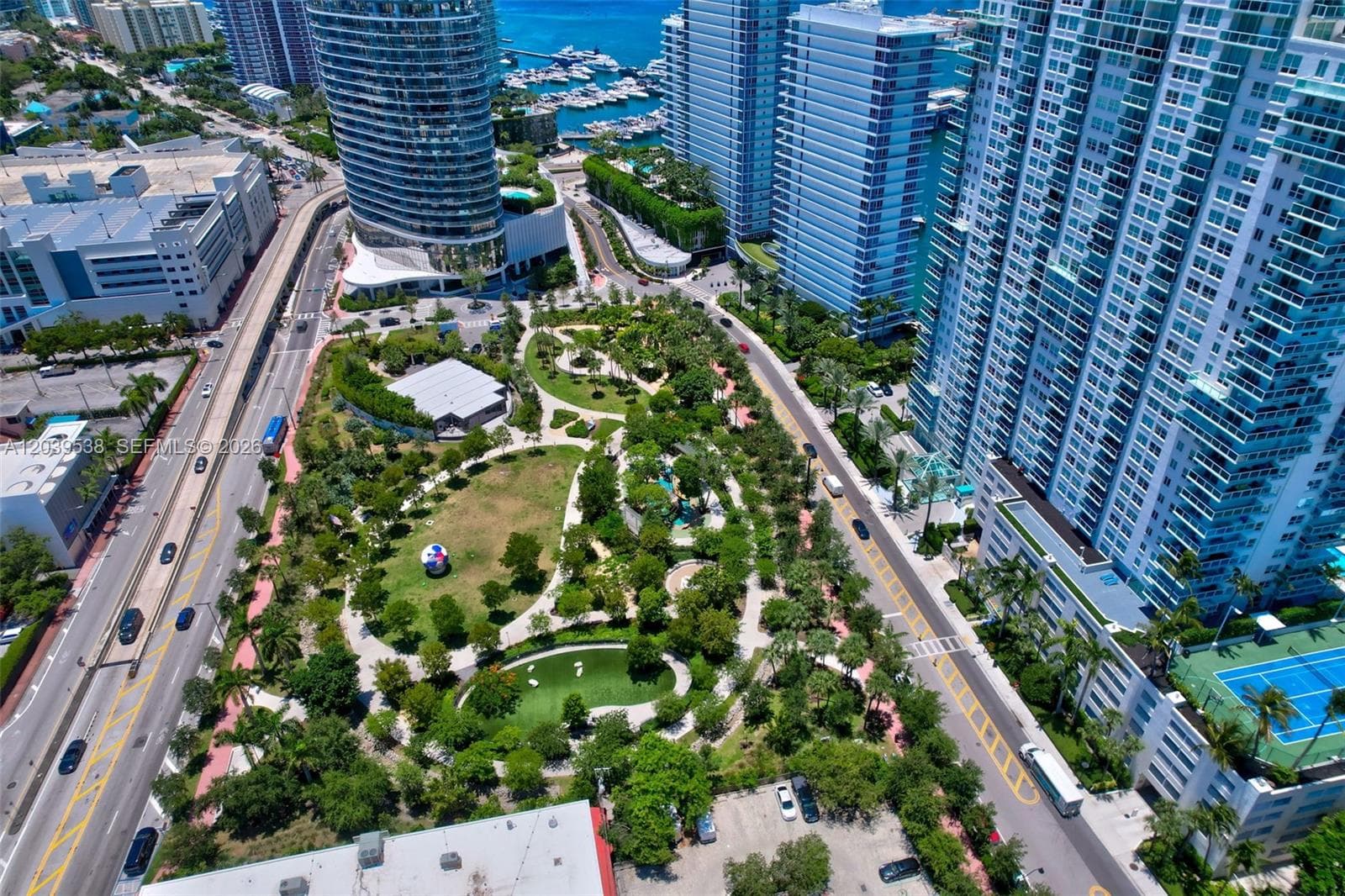 A12039538 — Miami Beach — 63