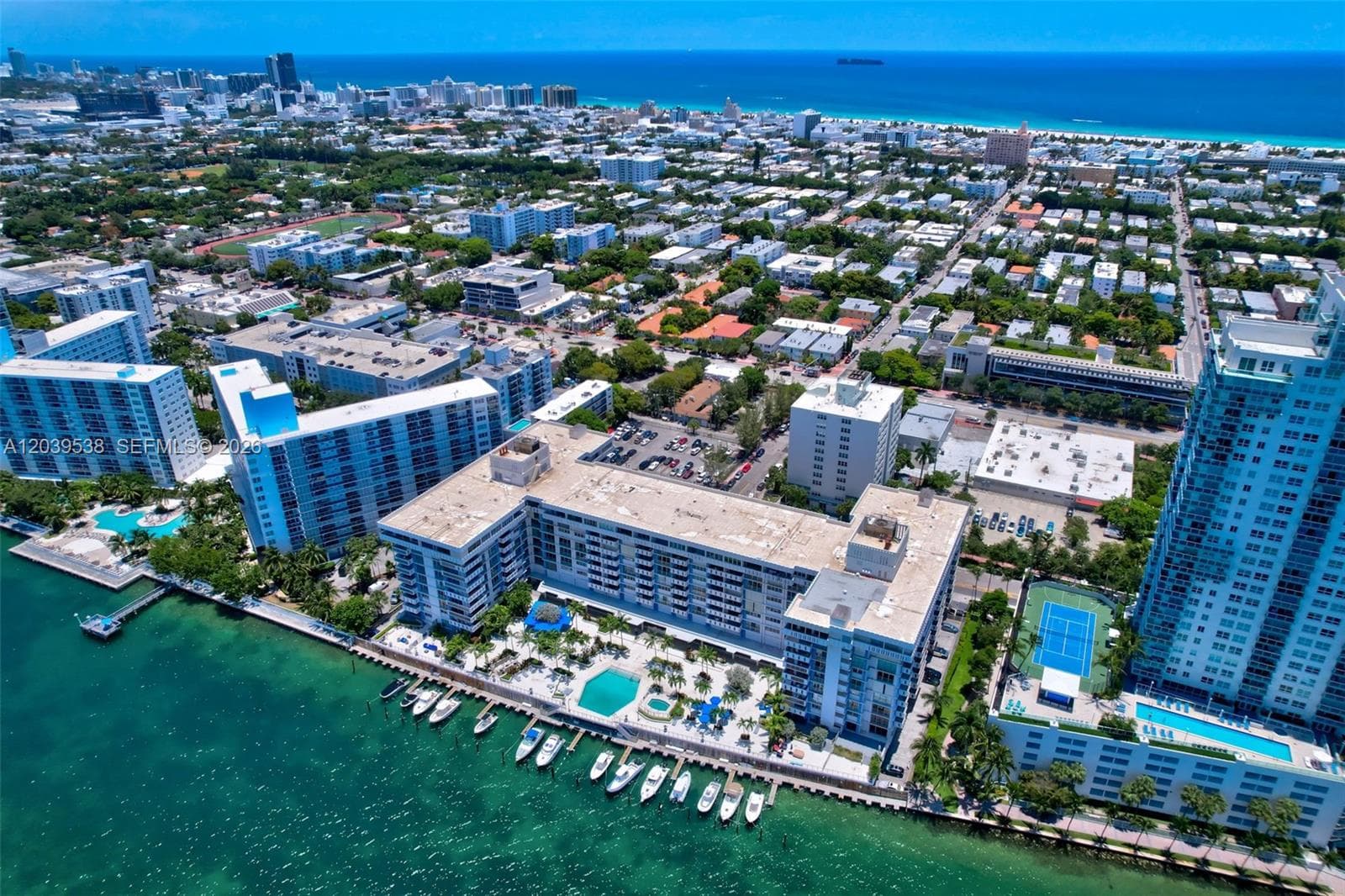 A12039538 — Miami Beach — 66