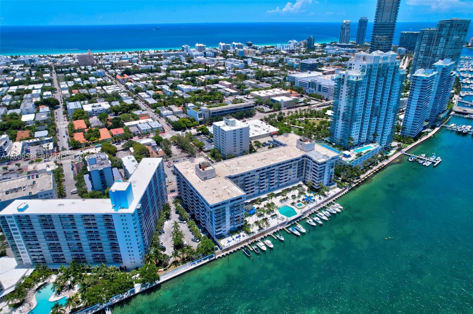 A12039538 — Miami Beach — 69