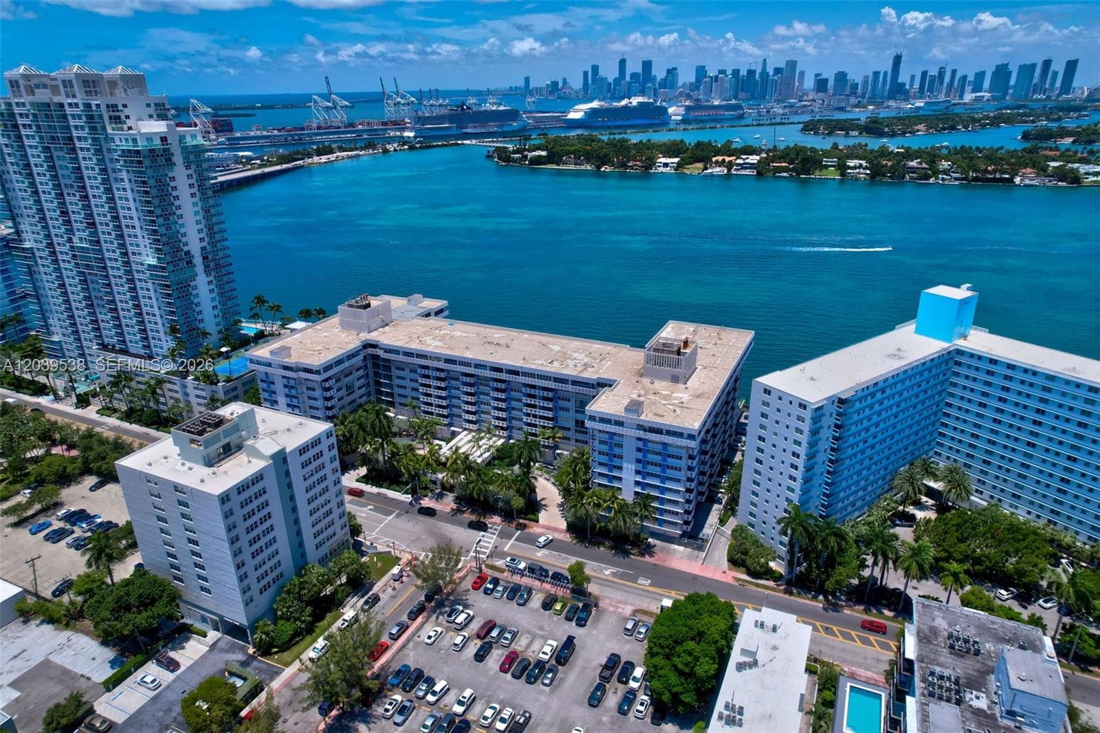 A12039538 — Miami Beach — 60