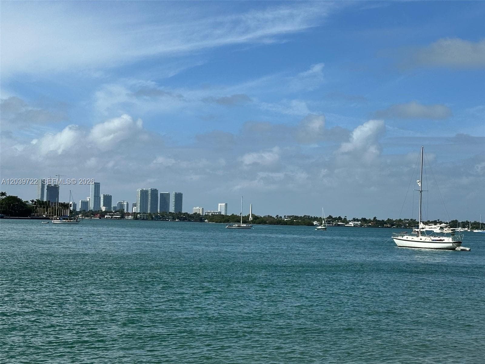 A12039722 — Miami Beach — 19
