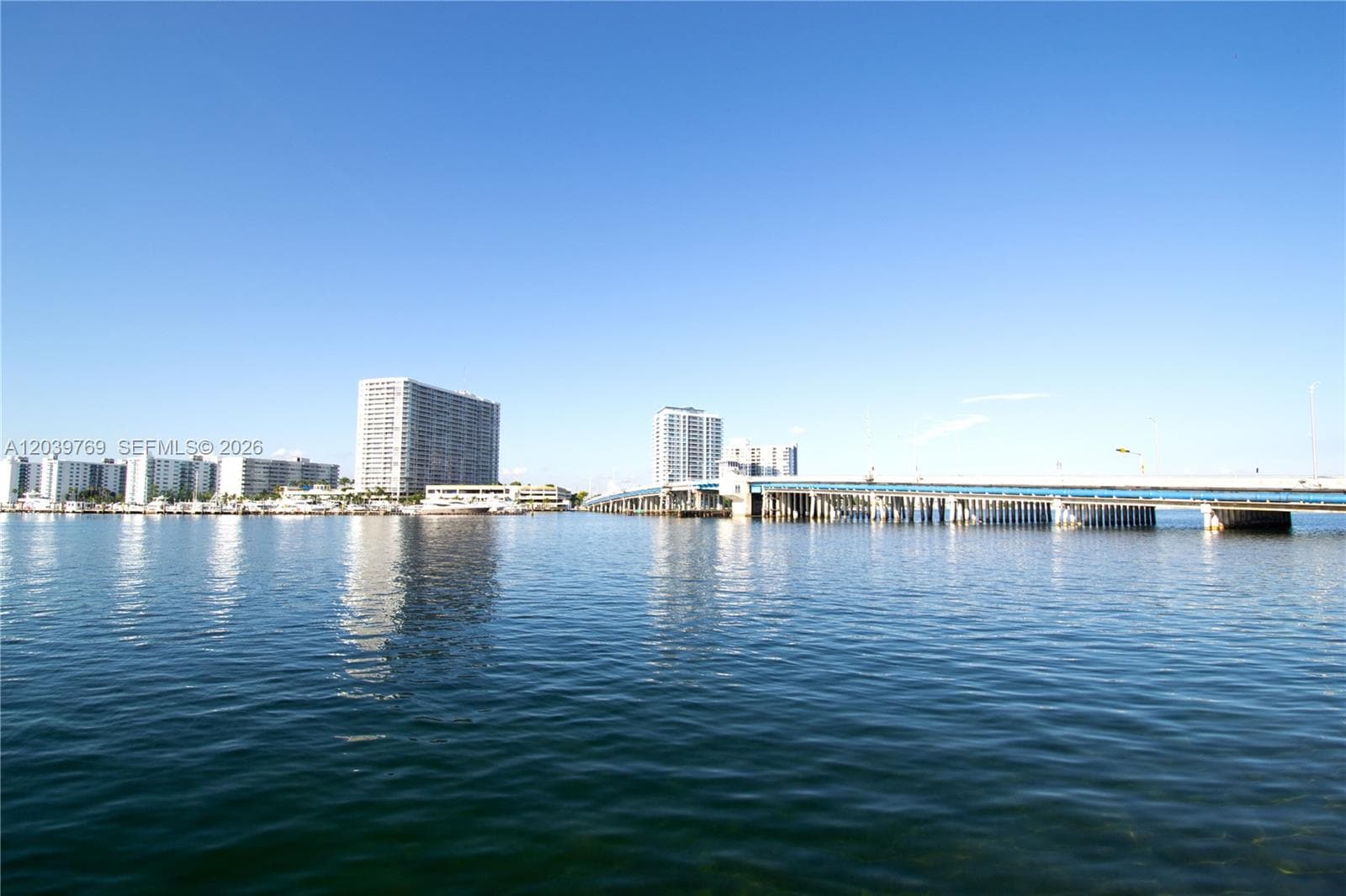 A12039769 — Miami Beach — 27
