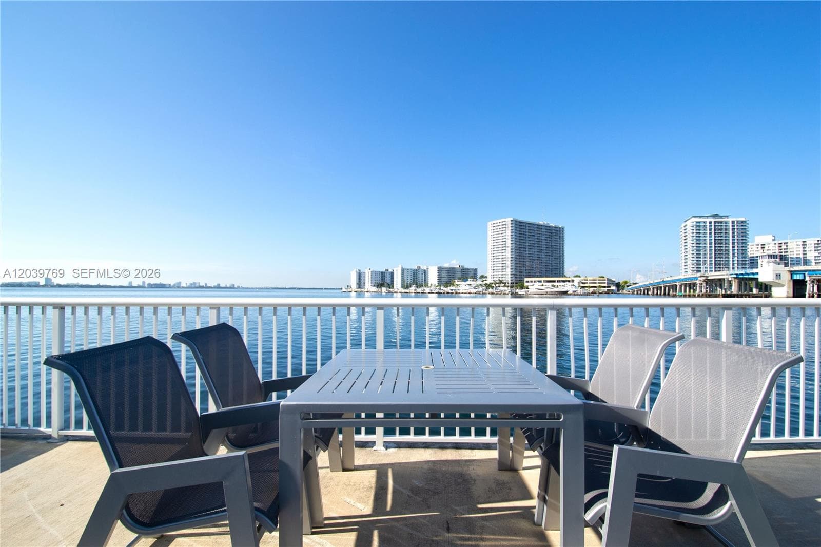 A12039769 — Miami Beach — 21