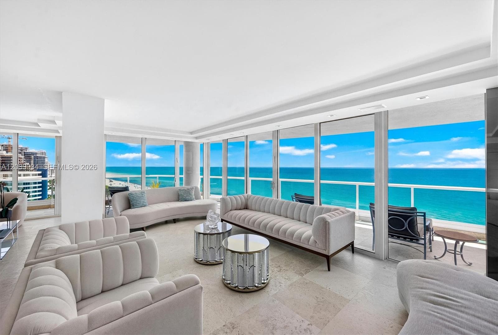 A12039934 — Miami Beach