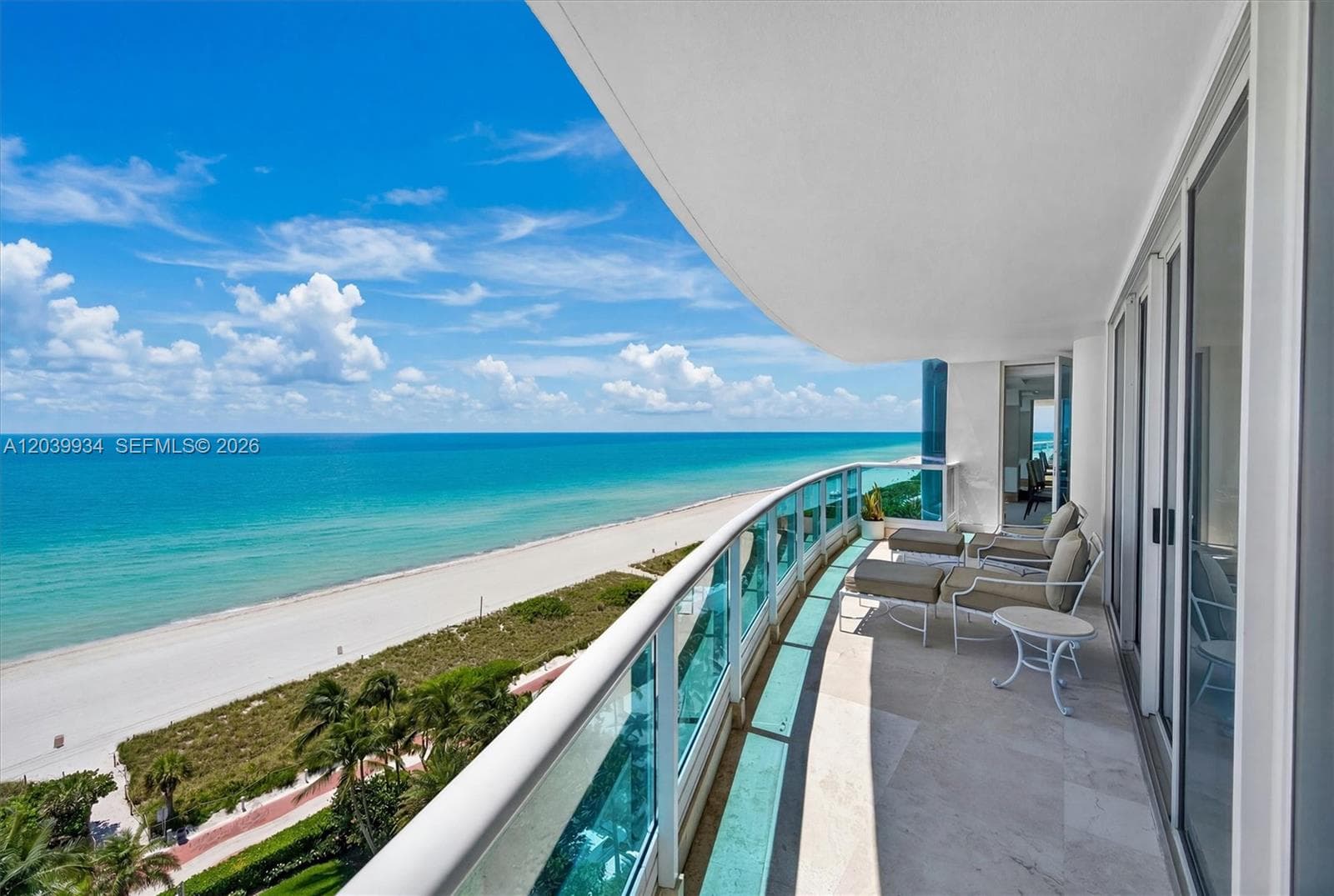 A12039934 — Miami Beach — 28