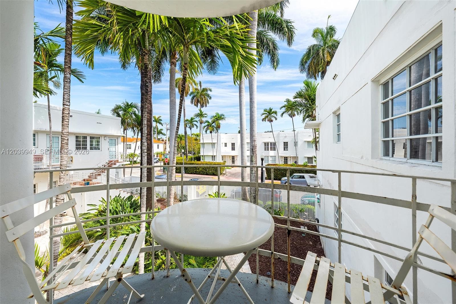 A12039949 — Miami Beach — 16