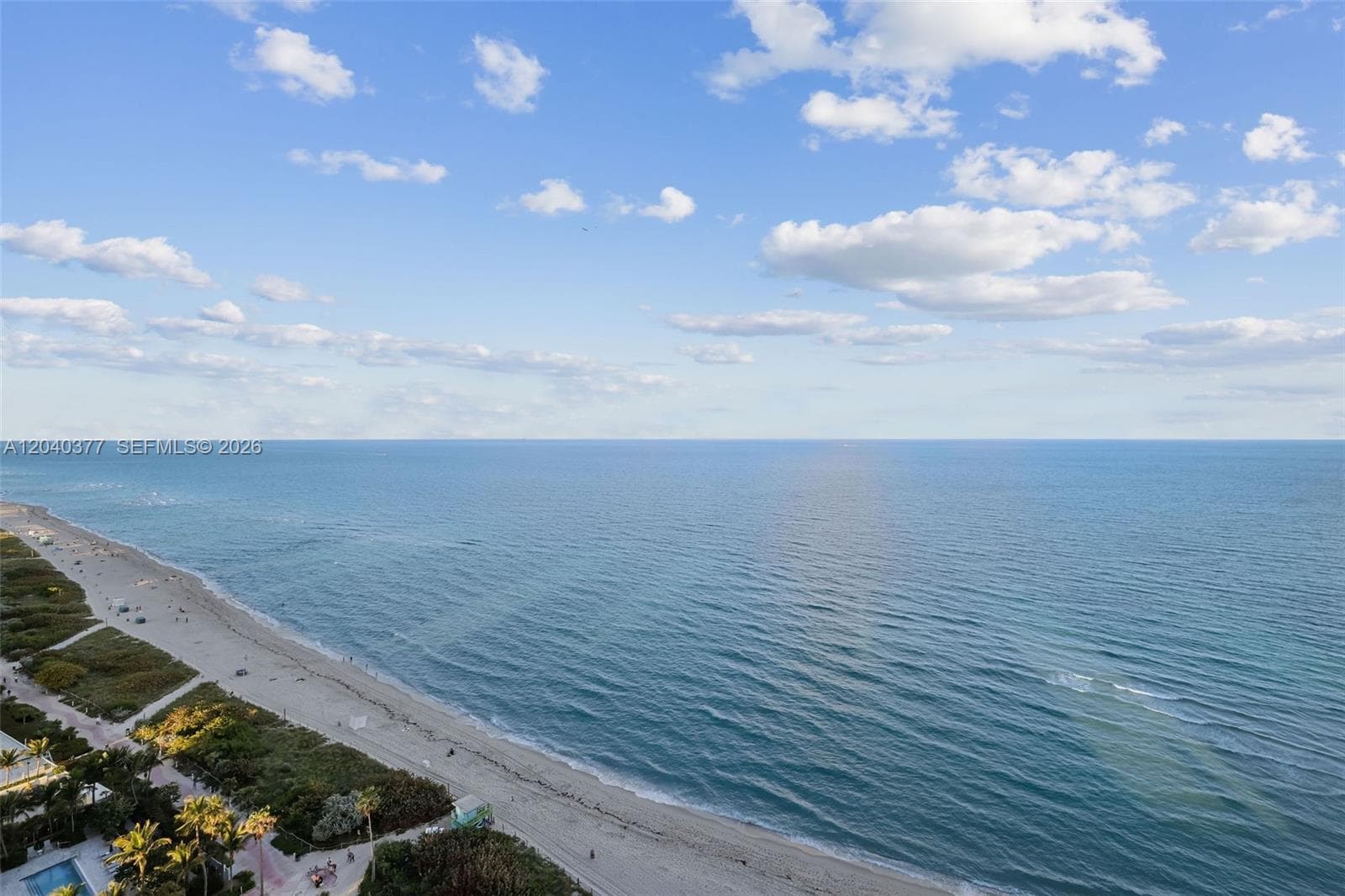 A12040377 — Miami Beach — 24