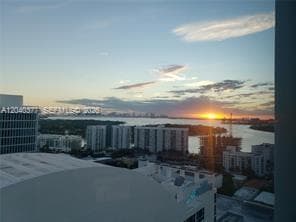 A12040377 — Miami Beach — 49