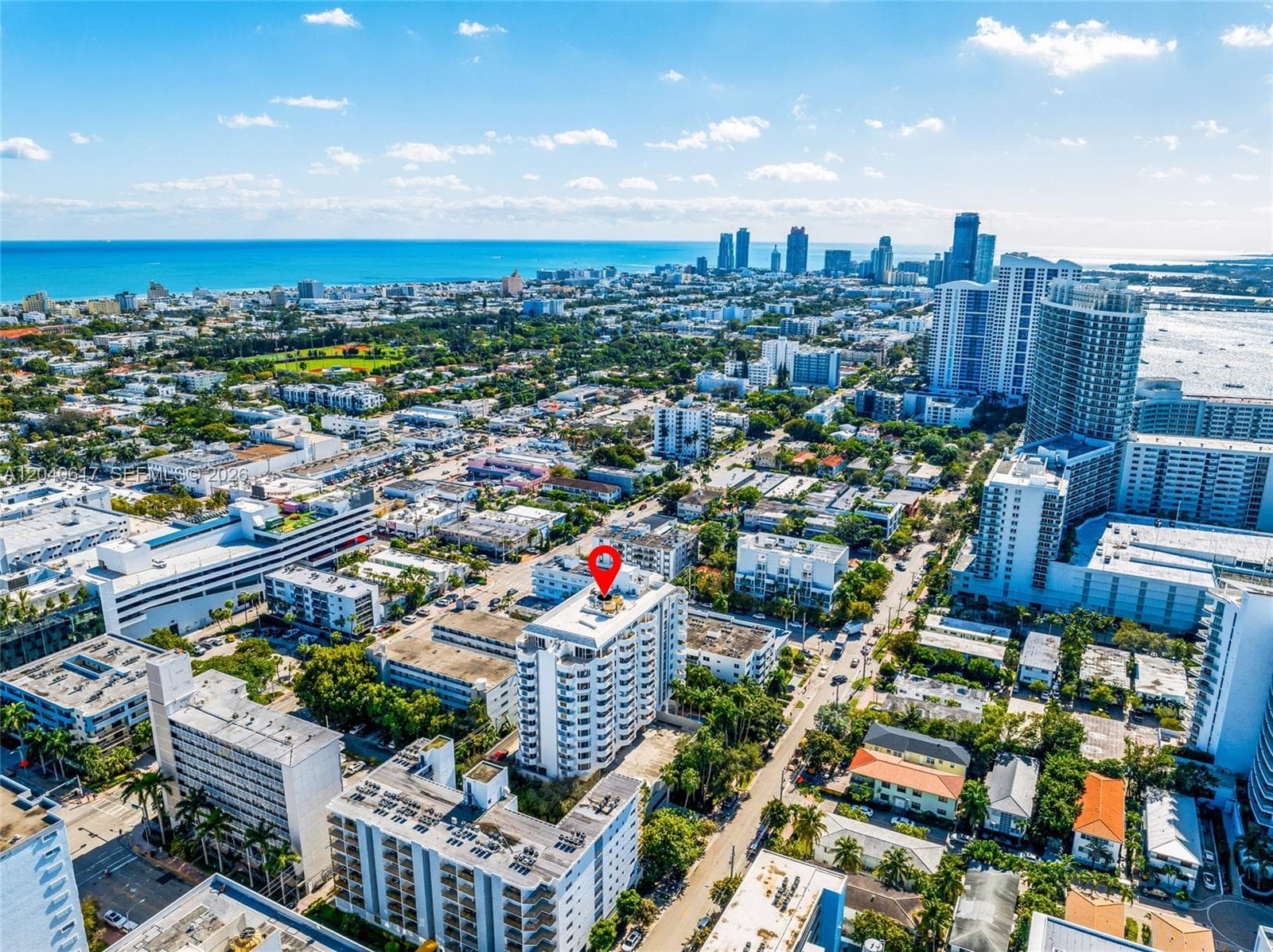 A12040617 — Miami Beach — 37