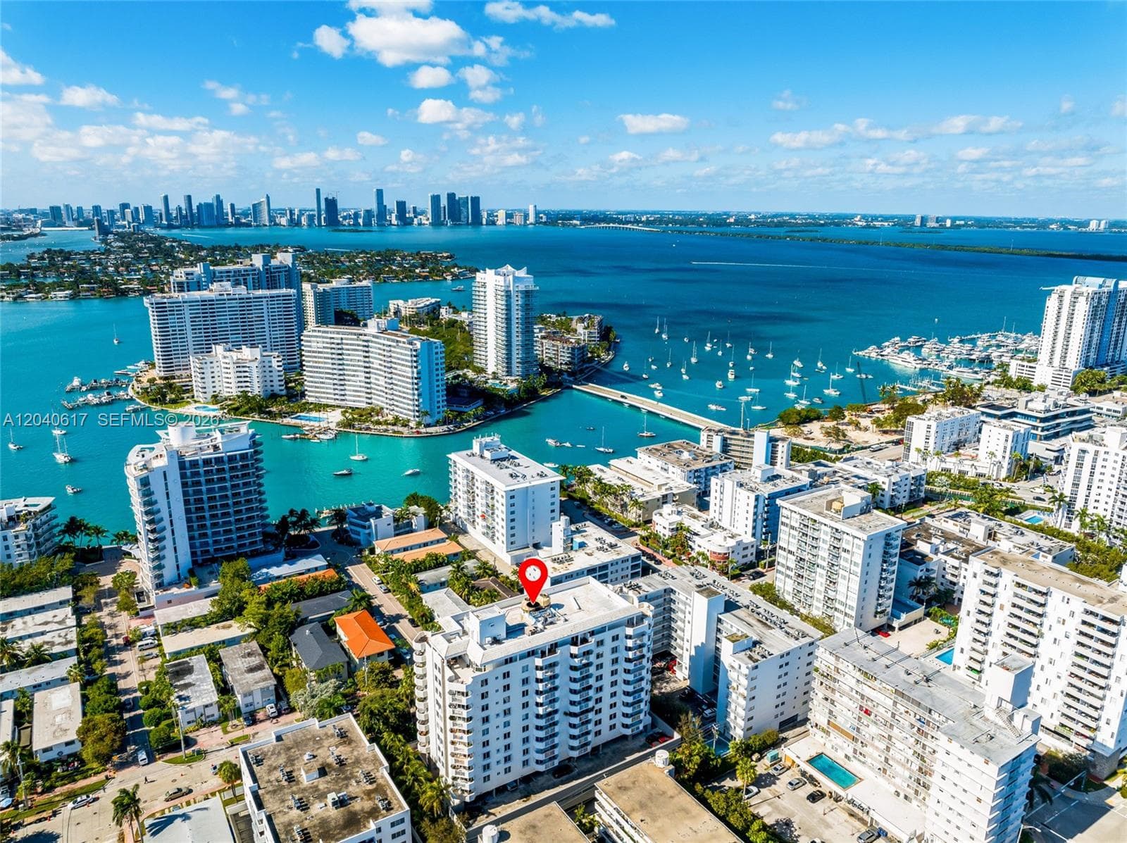 A12040617 — Miami Beach — 40
