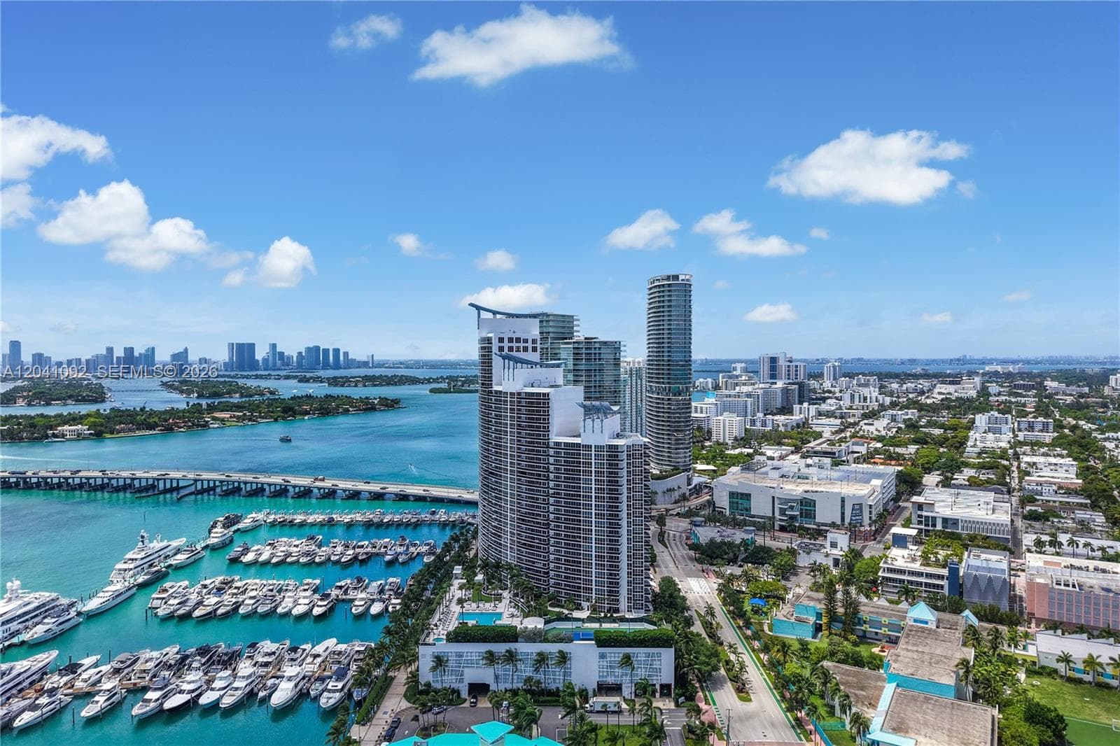 A12041092 — Miami Beach — 34