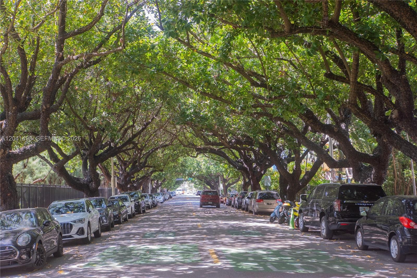 A12041498 — Miami Beach — 23