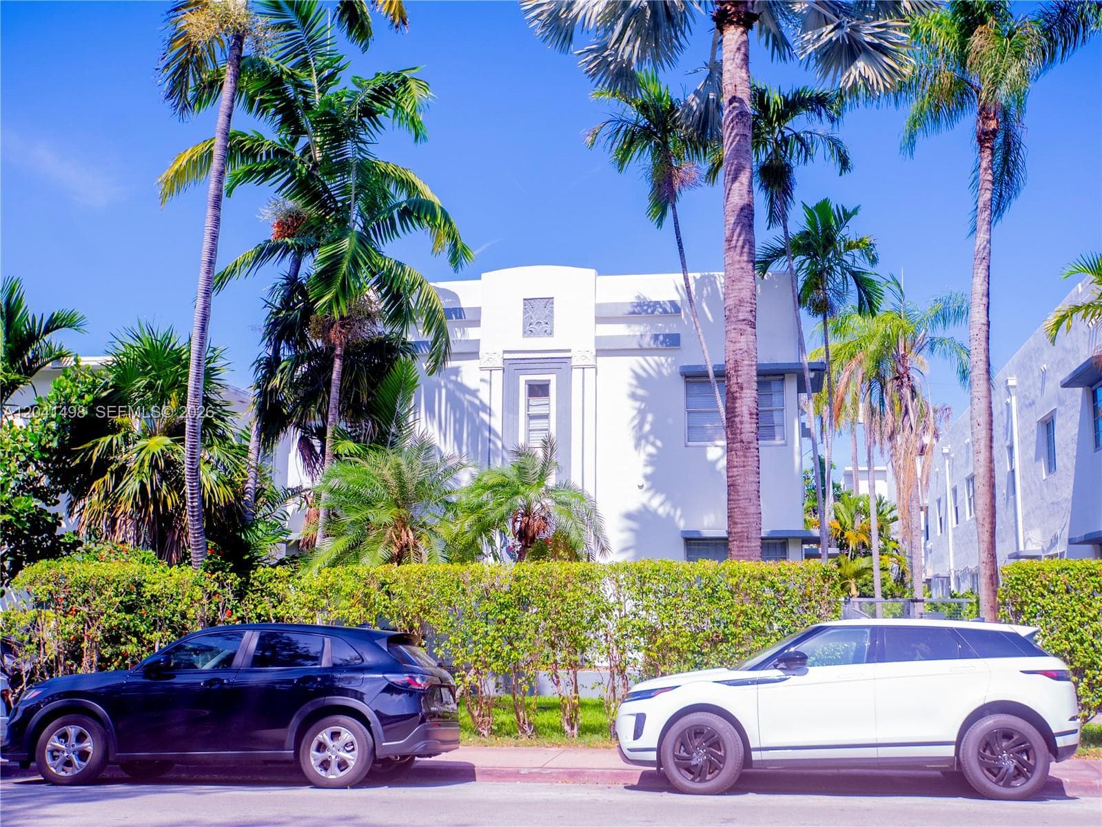 A12041498 — Miami Beach — 2