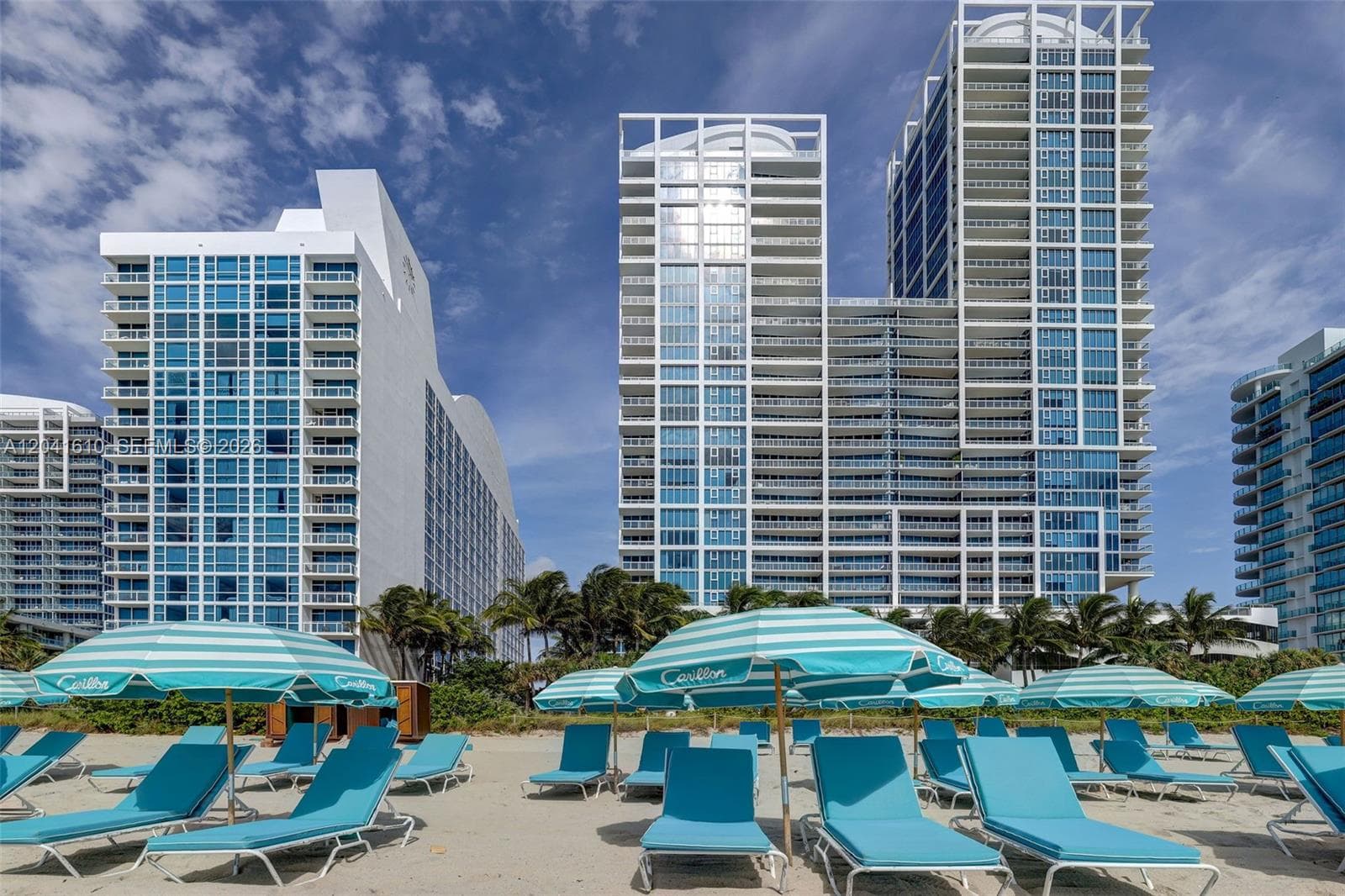 A12041610 — Miami Beach — 24