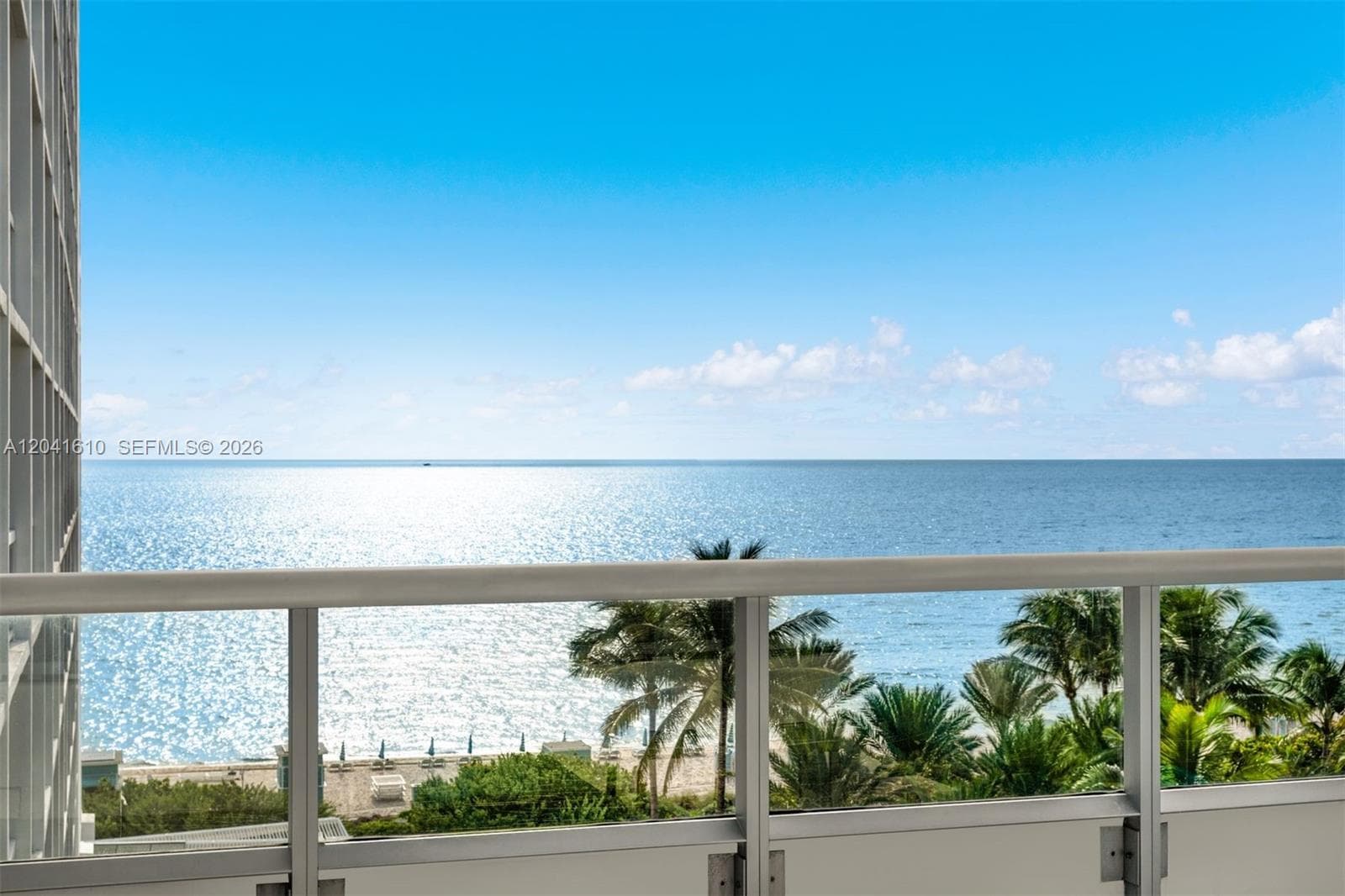 A12041610 — Miami Beach — 49