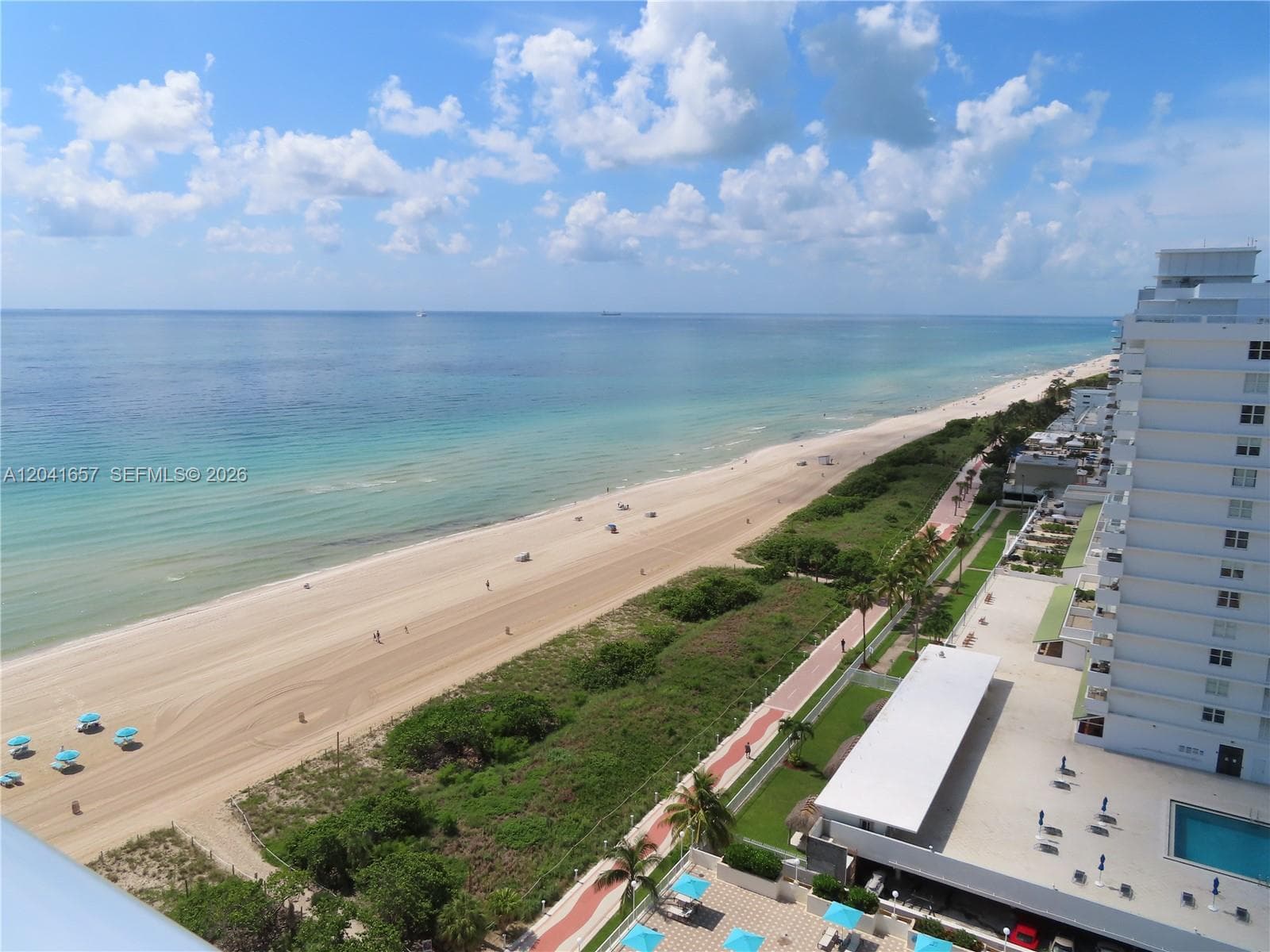A12041657 — Miami Beach — 3