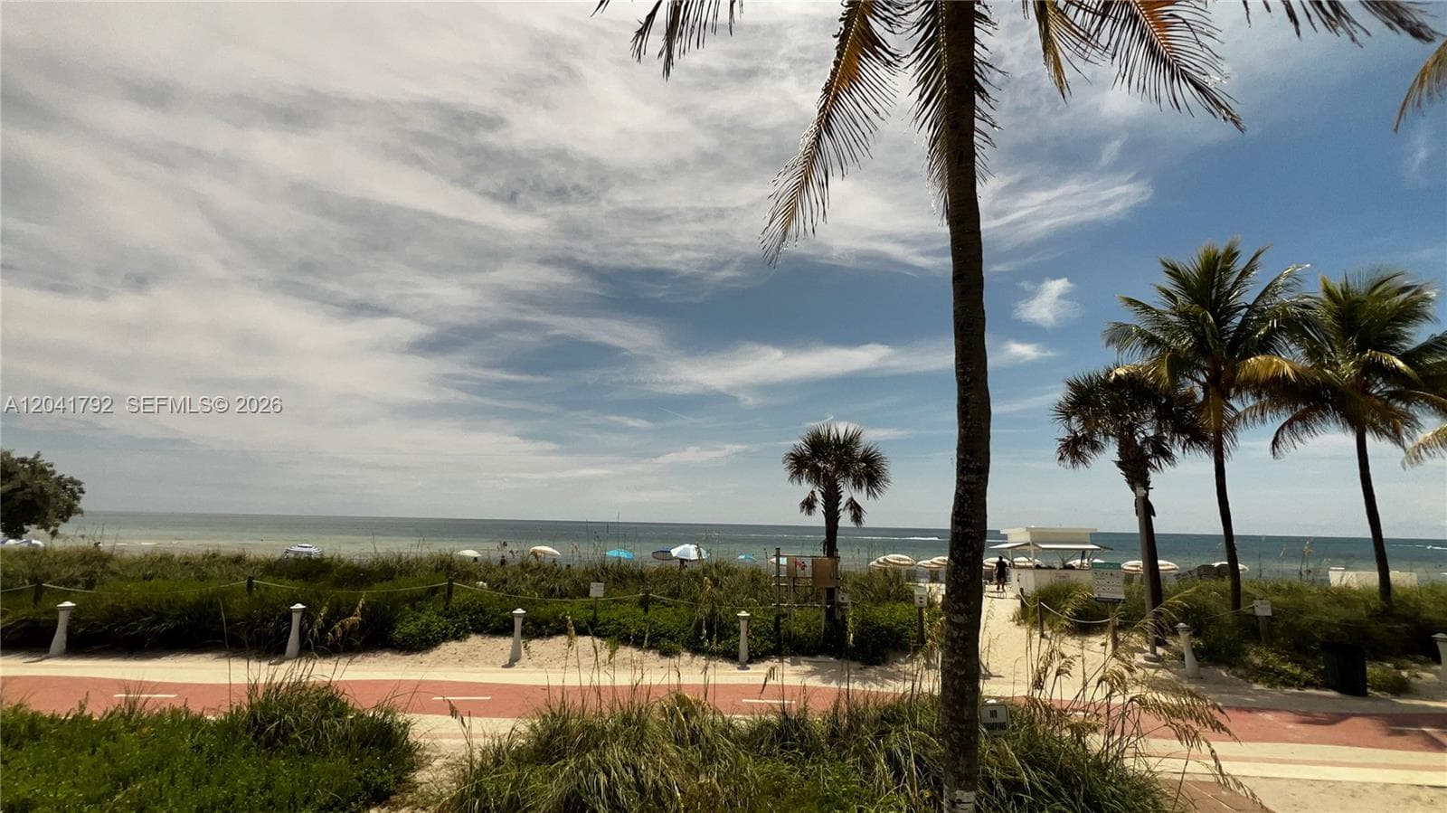 A12041792 — Miami Beach — 30