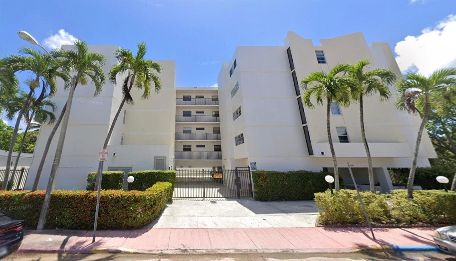 B26044428 — Miami Beach