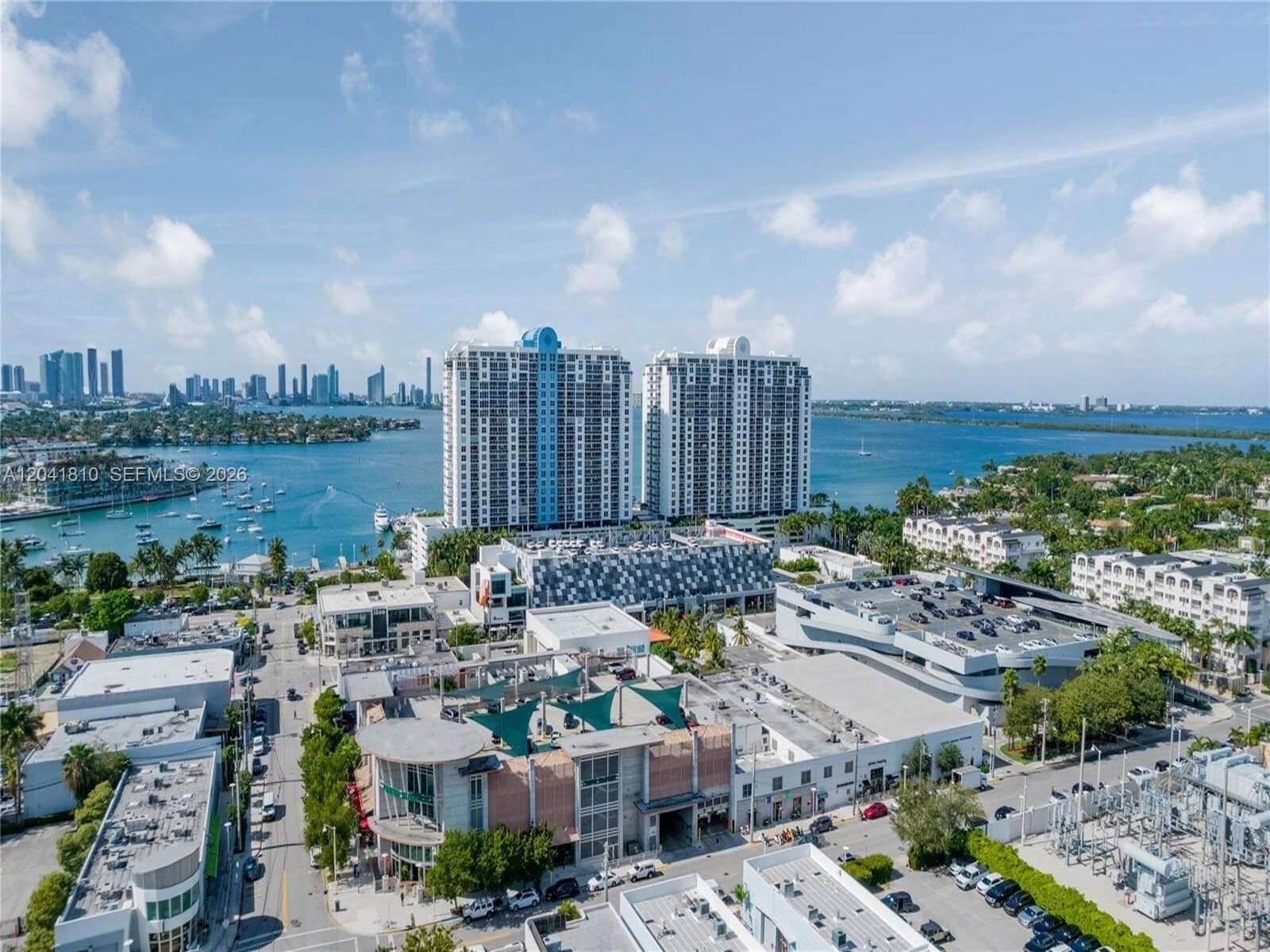 A12041810 — Miami Beach — 27