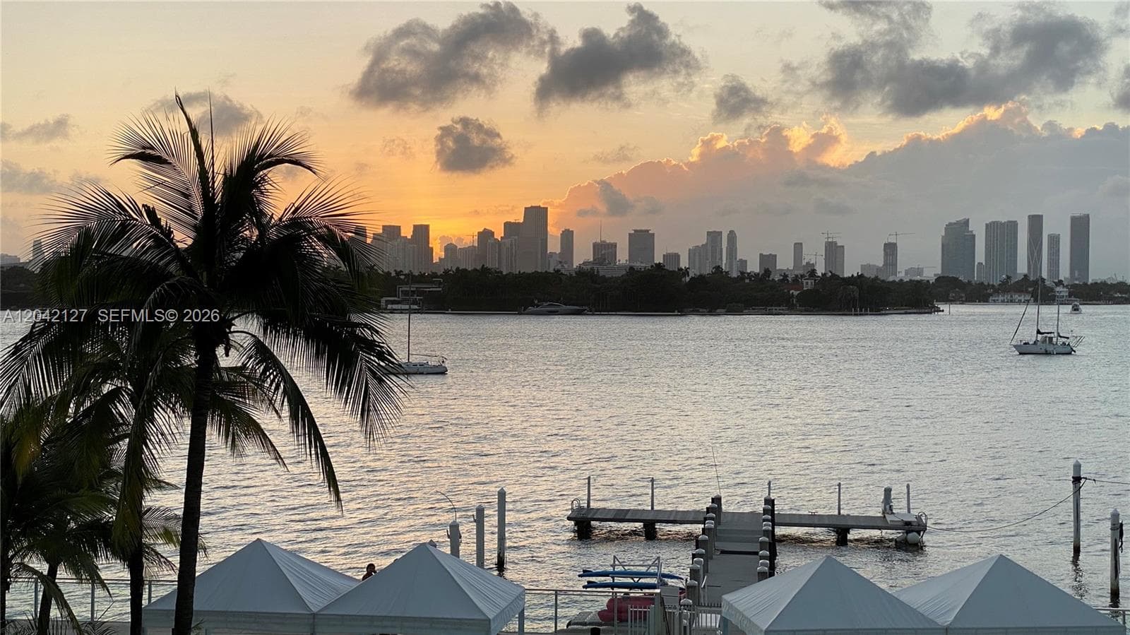 A12042127 — Miami Beach — 3