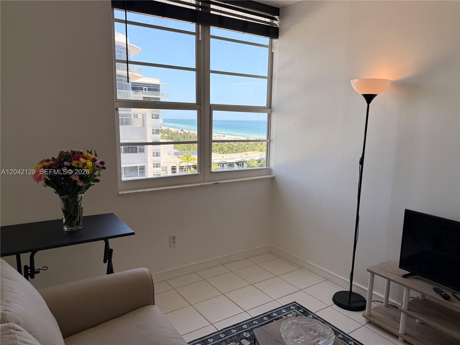 A12042128 — Miami Beach — 5