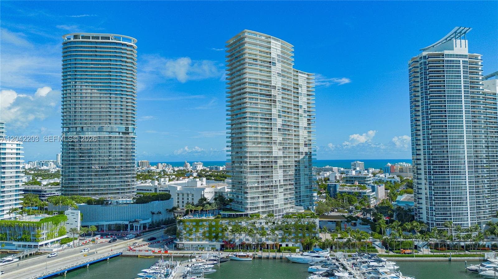 A12042203 — Miami Beach — 35